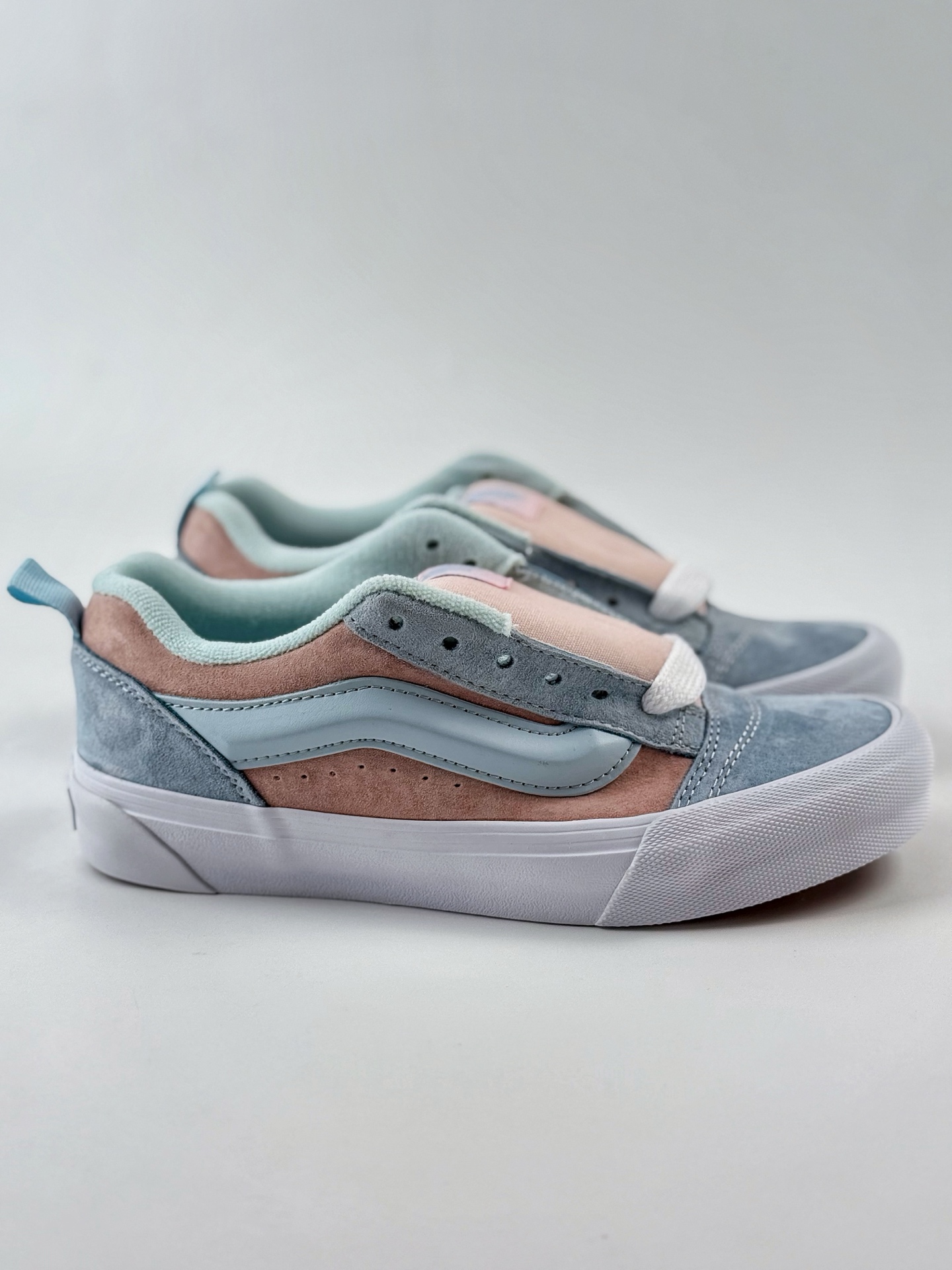 Vans Knu Skool 蓝粉 肥胖版立体大Logo 加厚鞋舌 低帮复古休闲硫化面包鞋