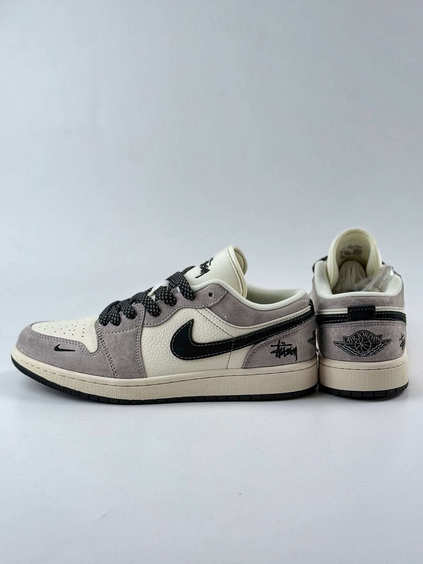 Air Jordan 1 Retro Low x Stussy 白灰黑小钩满天星 XX3318-508