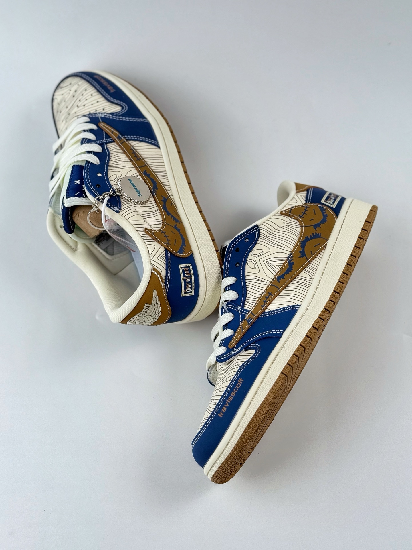 Travis Scott x Nike Air Jordan 1 Low Air Jordan 1 Low 反转白蓝棕倒钩 XS2024-007