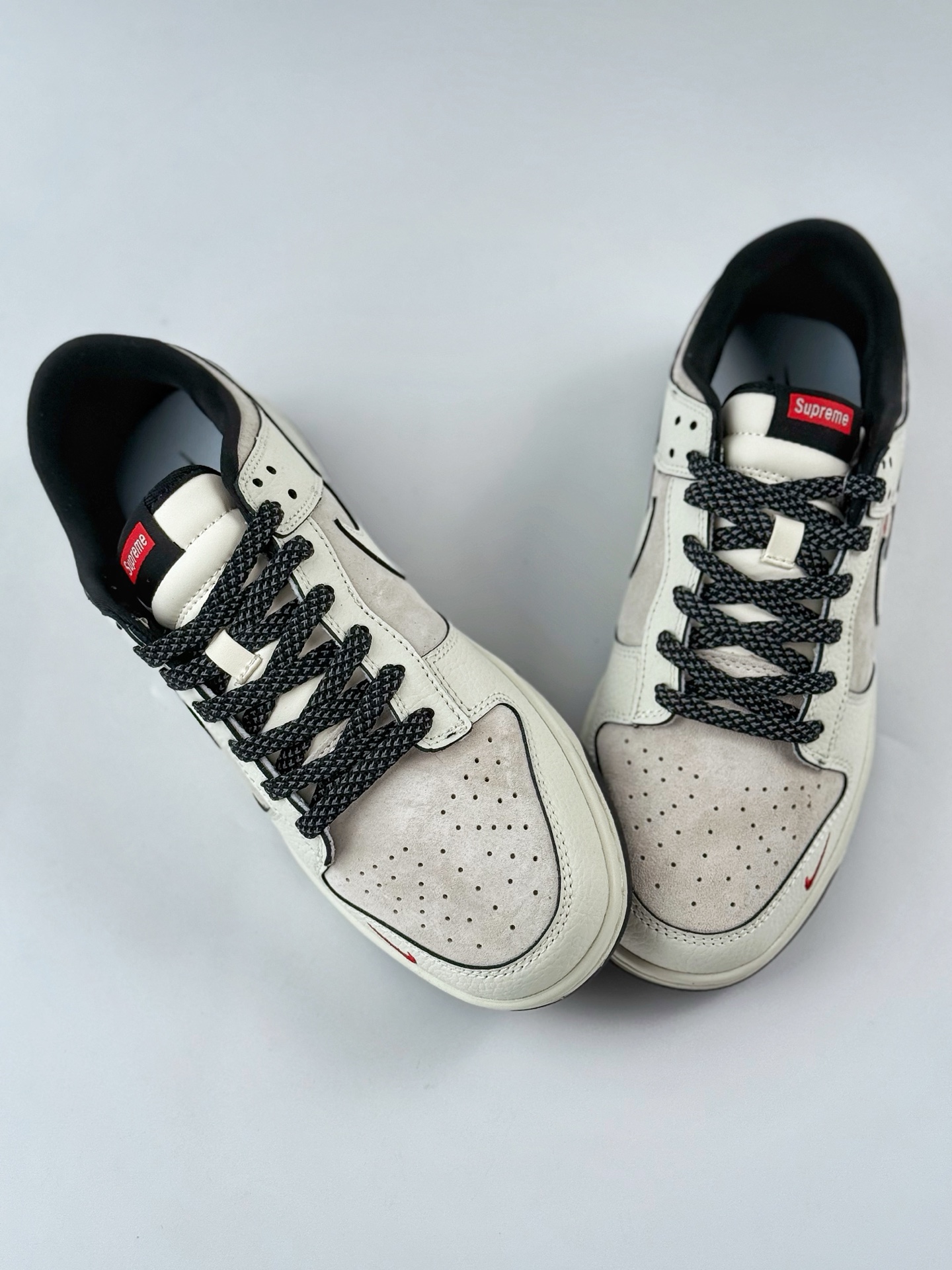 Nike SB Dunk Low 白黑红三小钩满天星 SC9207-410