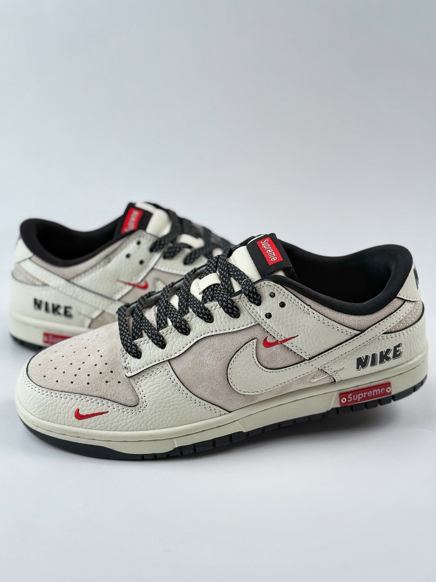 Nike SB Dunk Low 白黑红三小钩满天星 SC9207-410