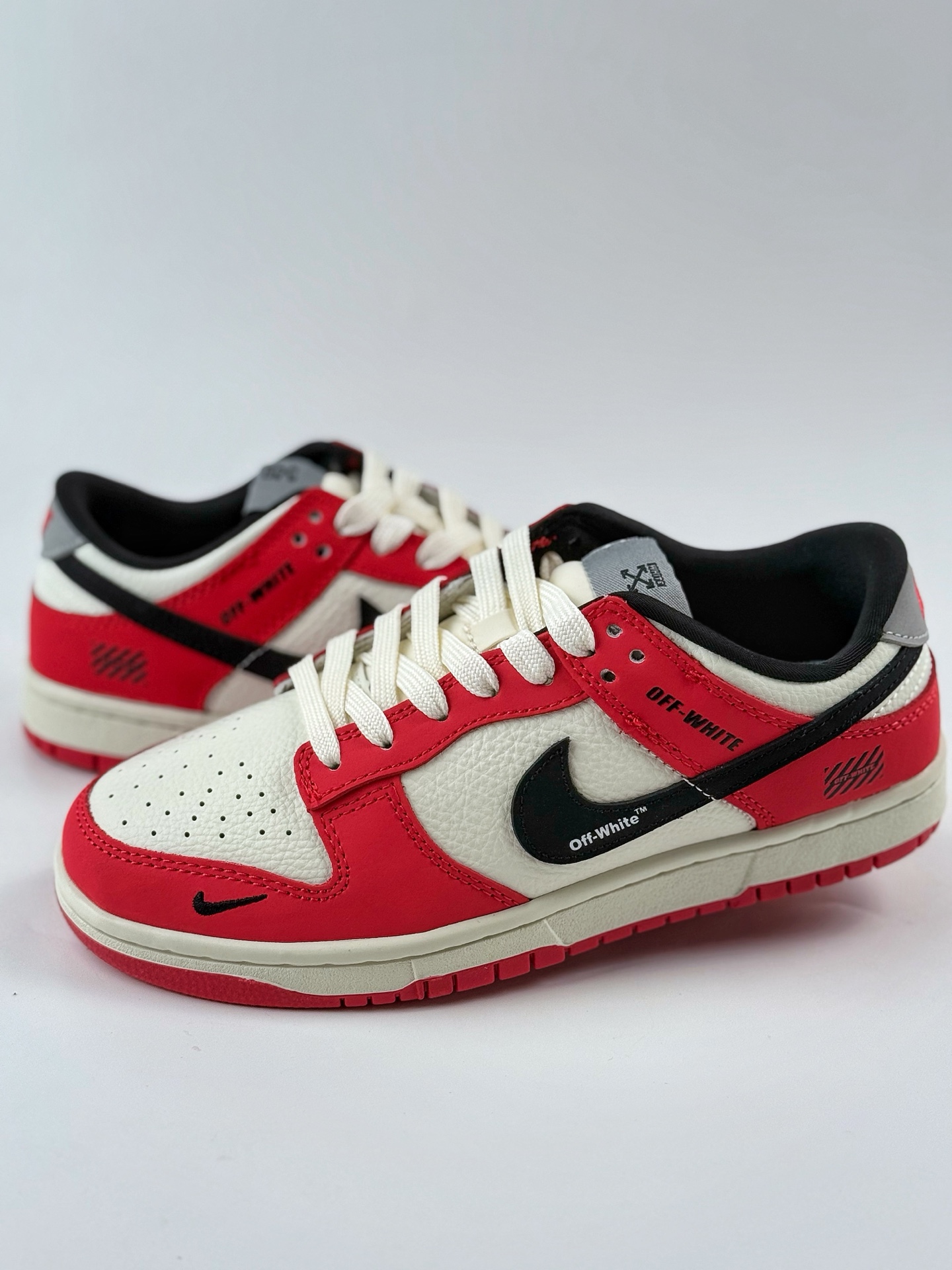 Nike SB Dunk Low x OFF-WHITE 白红黑小钩 XY2026-159