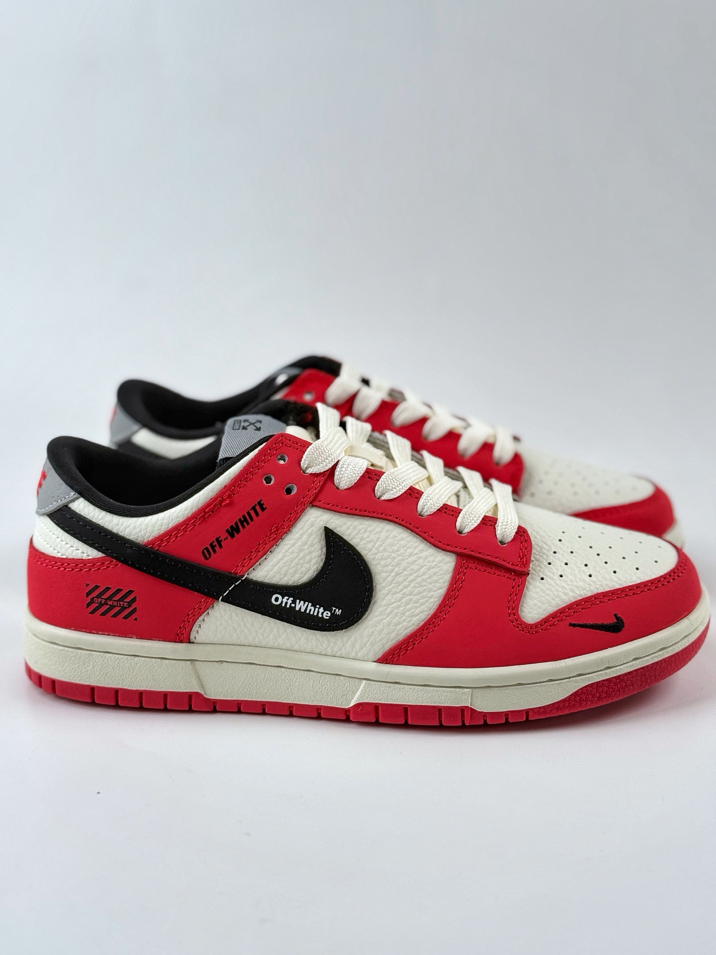 Nike SB Dunk Low x OFF-WHITE 白红黑小钩 XY2026-159