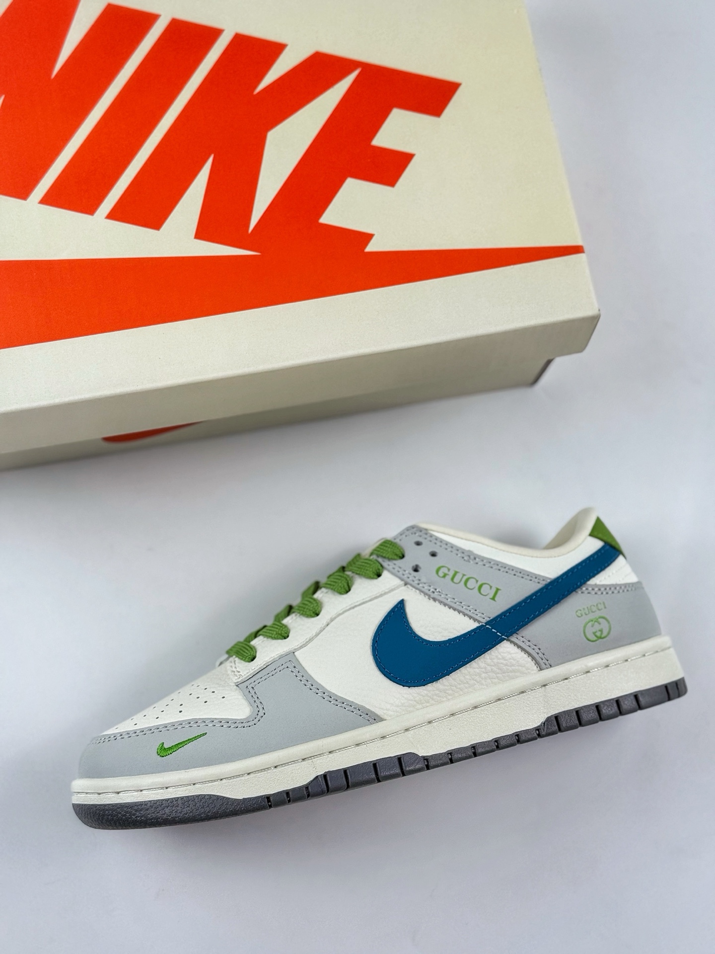 Nike SB Dunk Low x GUCCI 白灰绿小钩满天星 XY2026-154