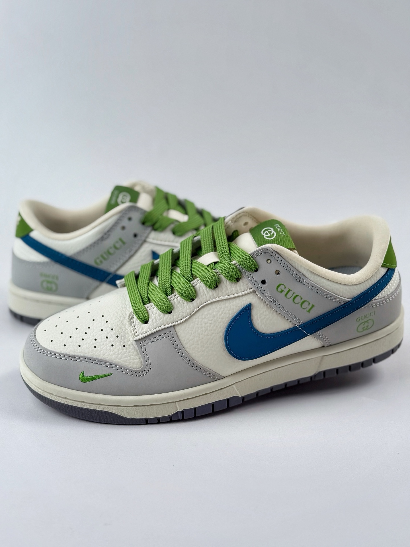 Nike SB Dunk Low x GUCCI 白灰绿小钩满天星 XY2026-154