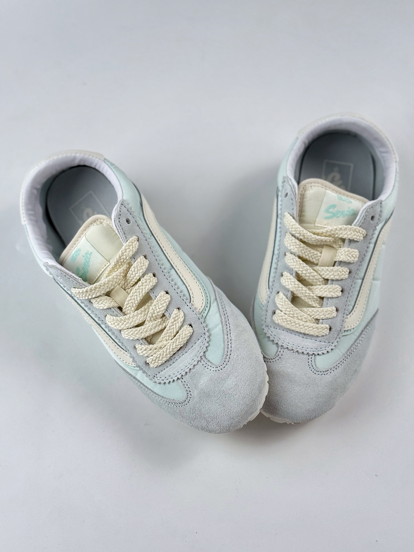 Vans Super LowPro 薄荷蓝 复古薄底系列 把春日特调薄荷蓝穿上脚 VN000D83RNE
