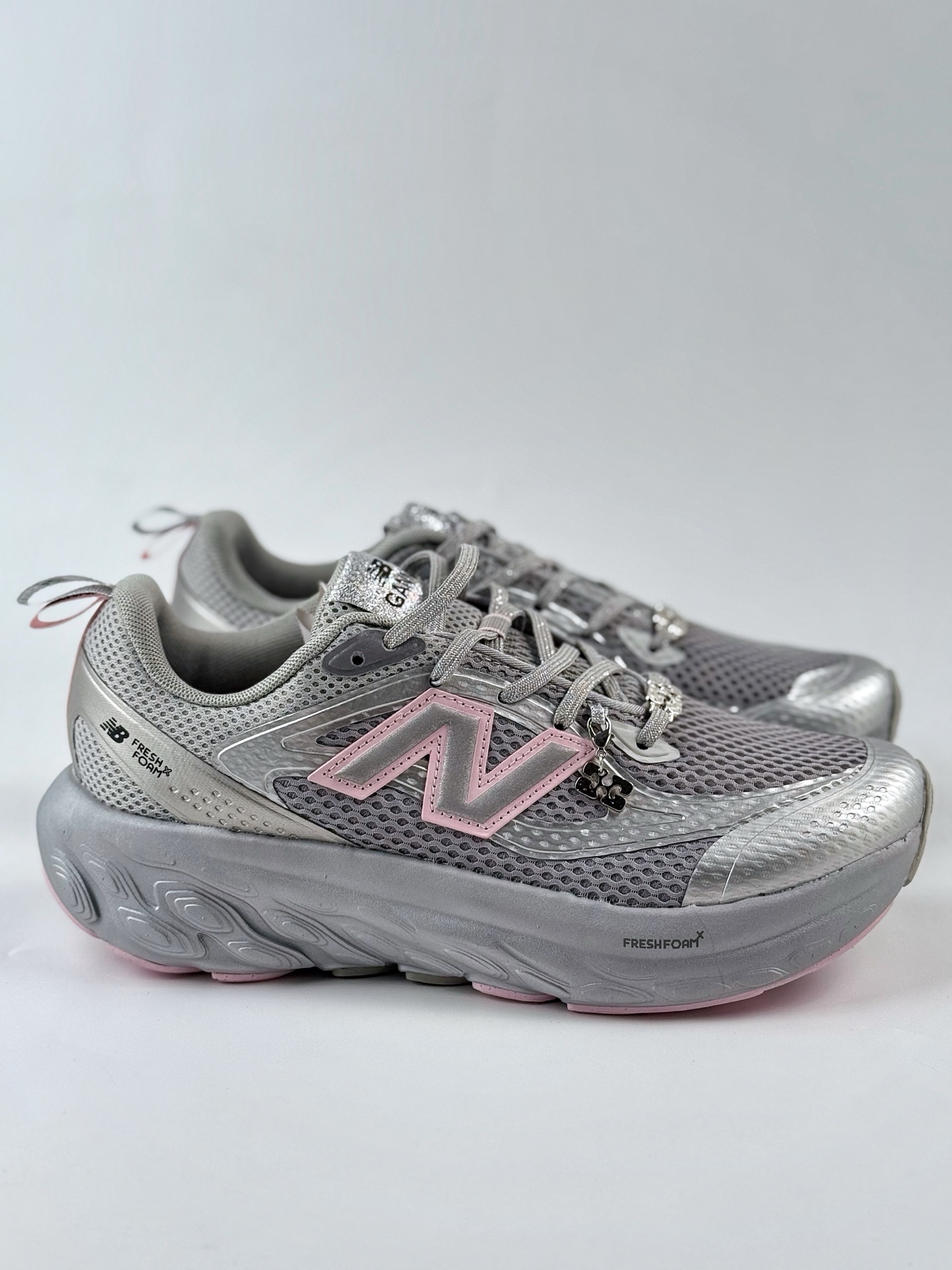 New Balance NB Fresh Foam Evoz 舒适耐磨低帮跑步鞋 UTRNGA