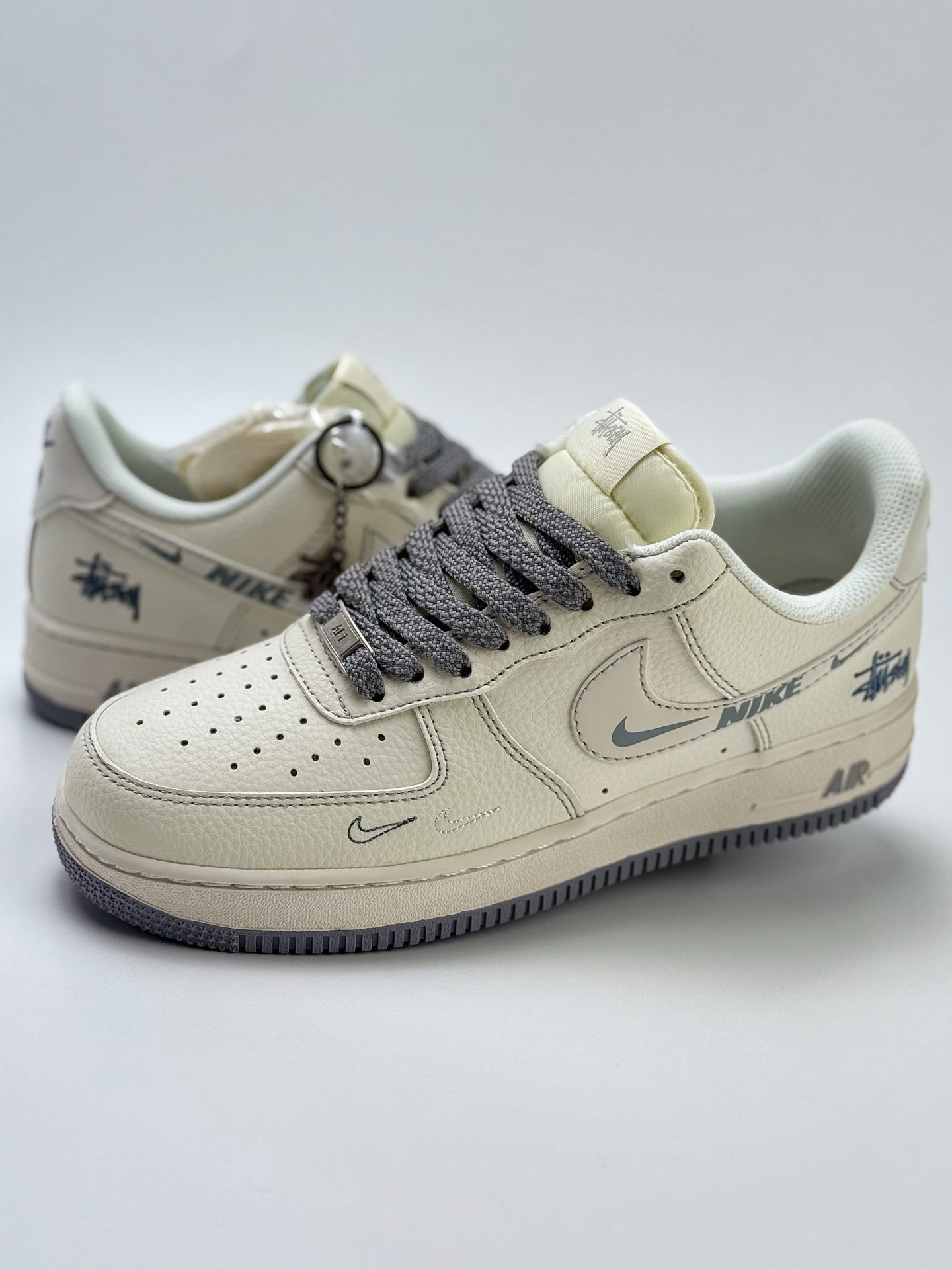 260 Nike Air Force 1 Low 07 x Stussy 白灰三小钩满天星 HH7518-064