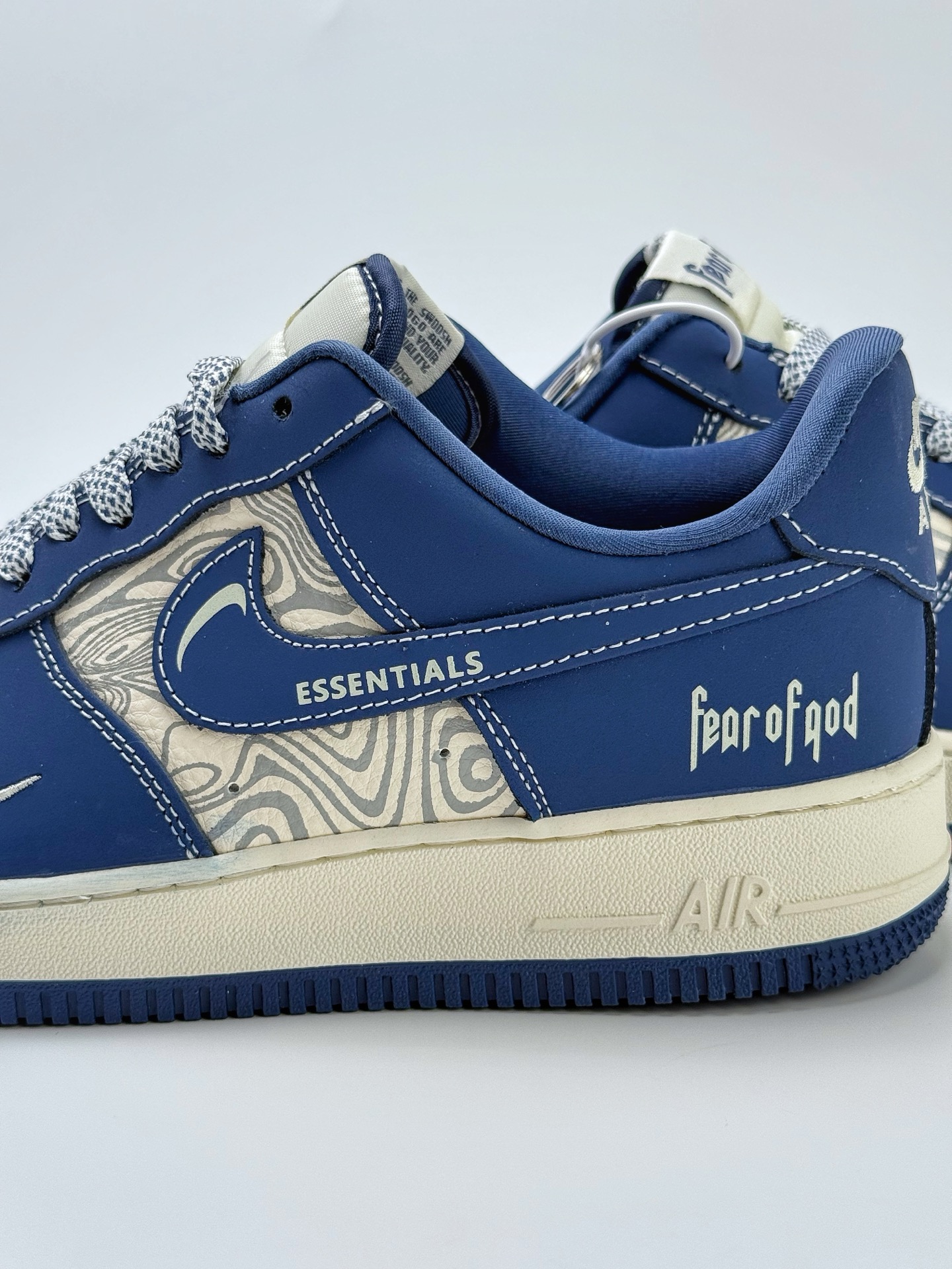260 Nike Air Force 1 Low 07 x Fear Of God 蓝白小钩满天星 KK1988-079