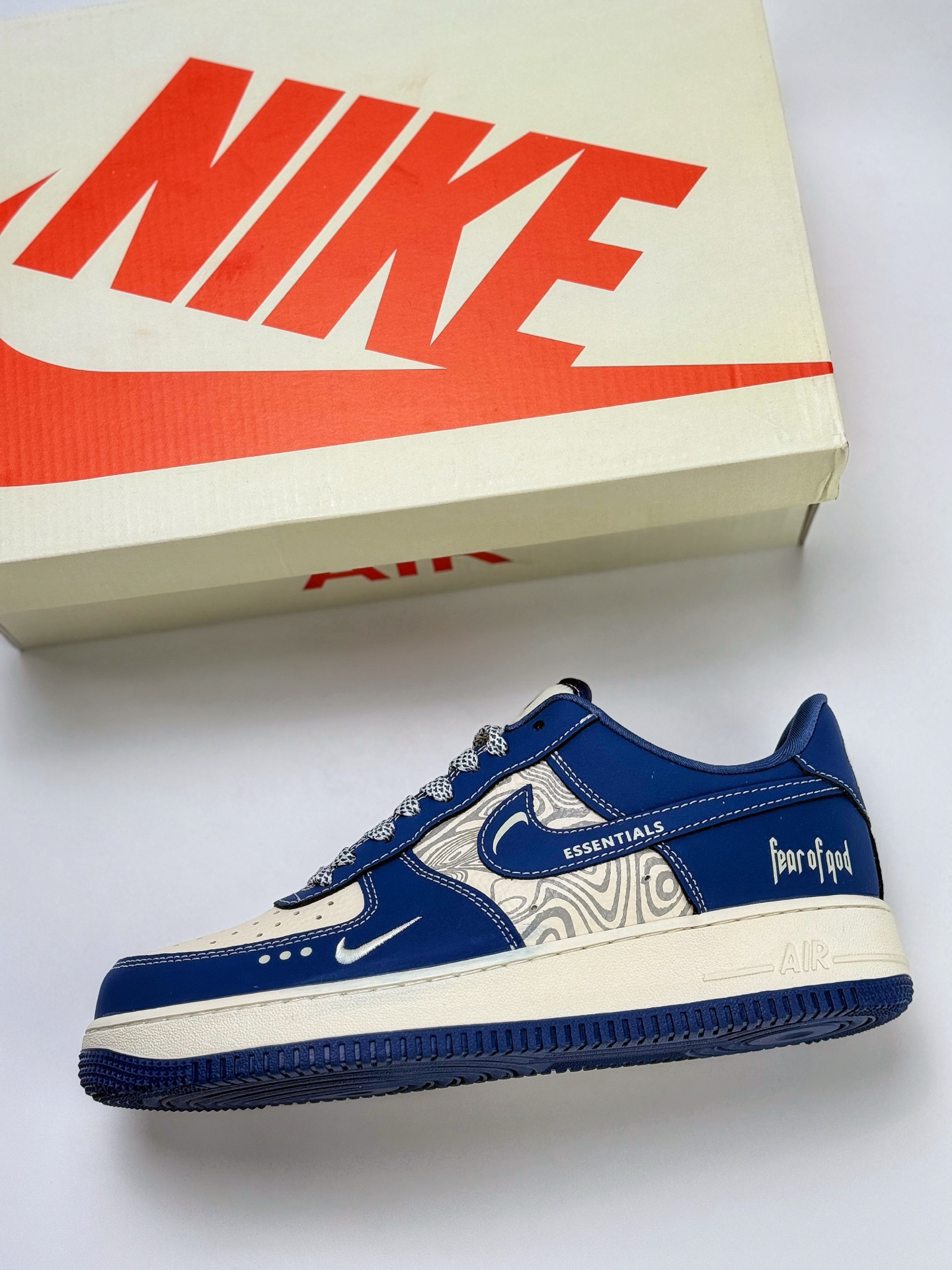 260 Nike Air Force 1 Low 07 x Fear Of God 蓝白小钩满天星 KK1988-079