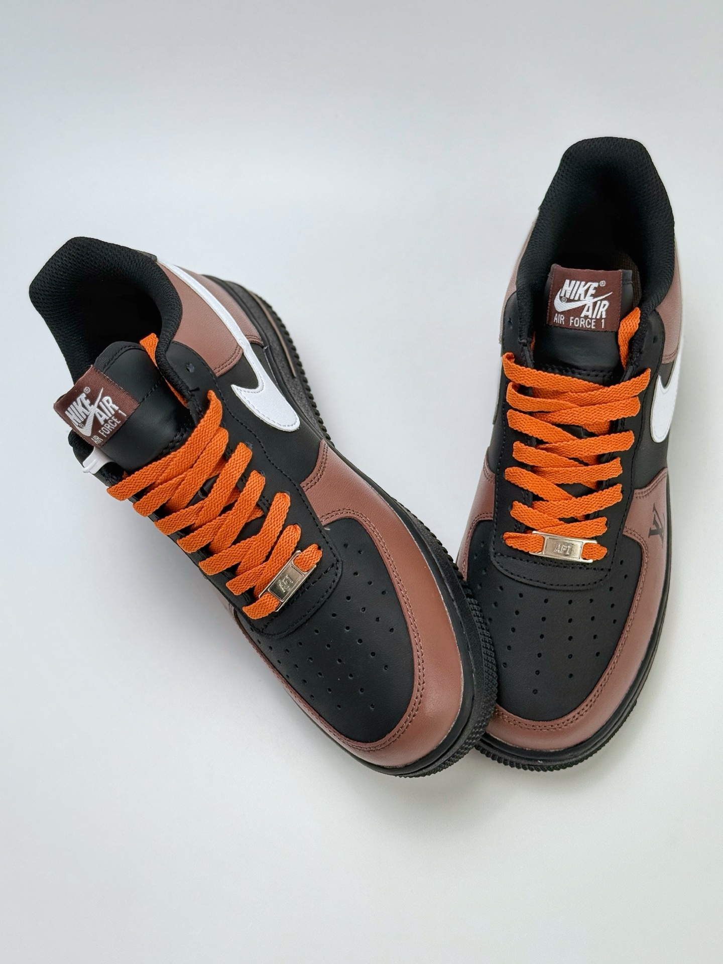 170 Nike Air Force 1 Low 07 x Louis Vuitton 黑棕白 808788-624