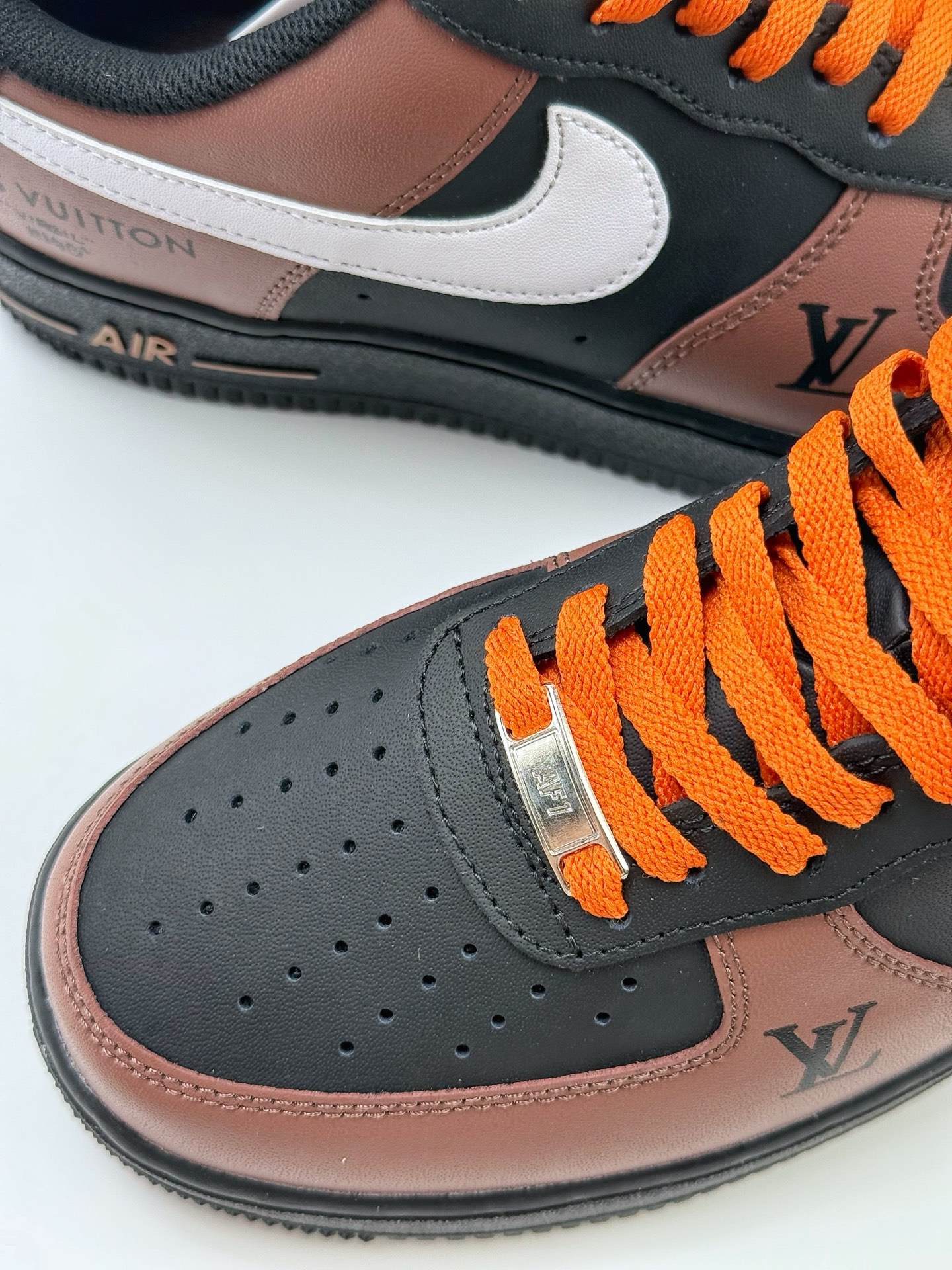 170 Nike Air Force 1 Low 07 x Louis Vuitton 黑棕白 808788-624