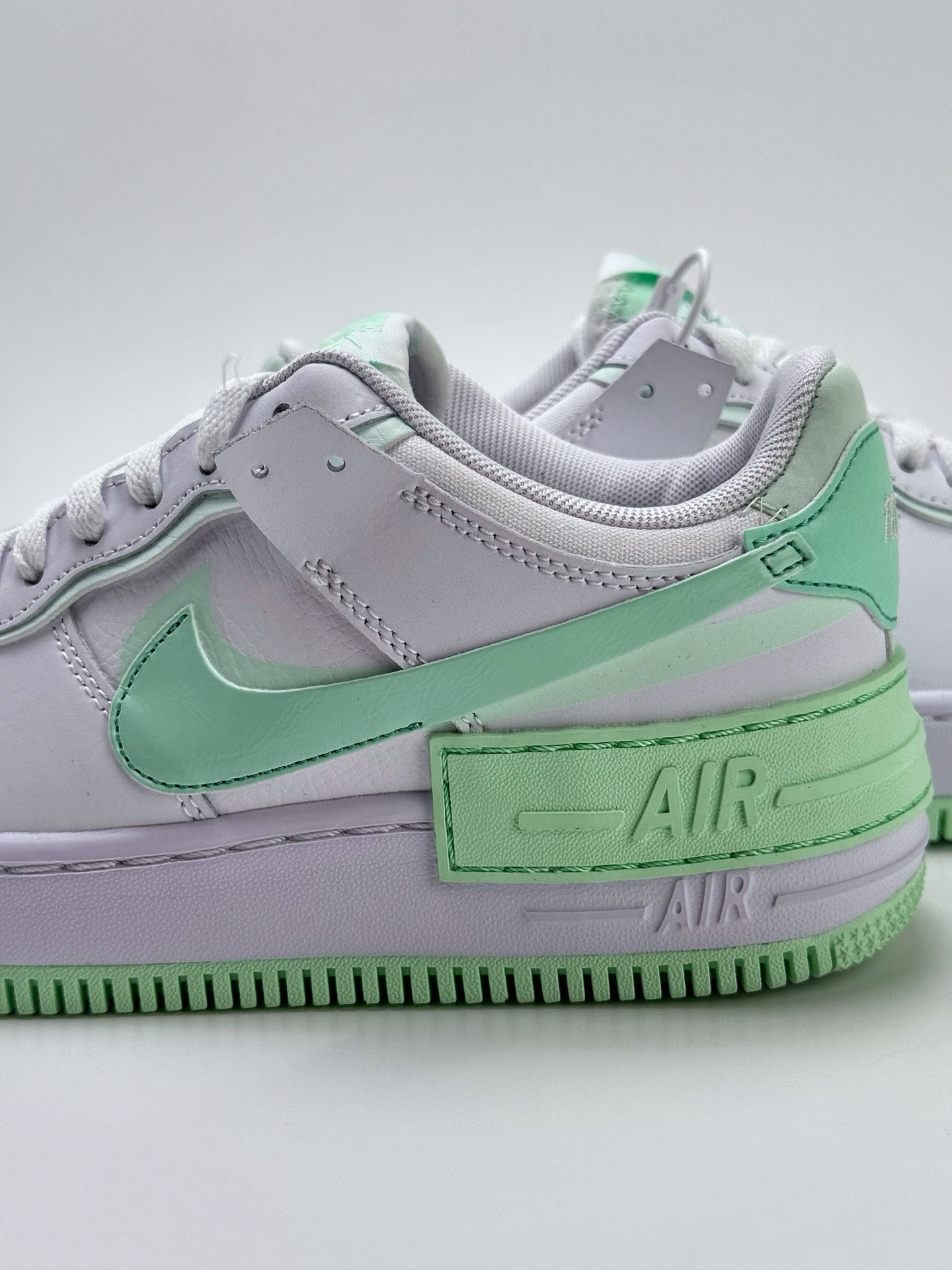 180 Nike Air Force 1 Low 07 Shadow 白绿 FZ3773-100