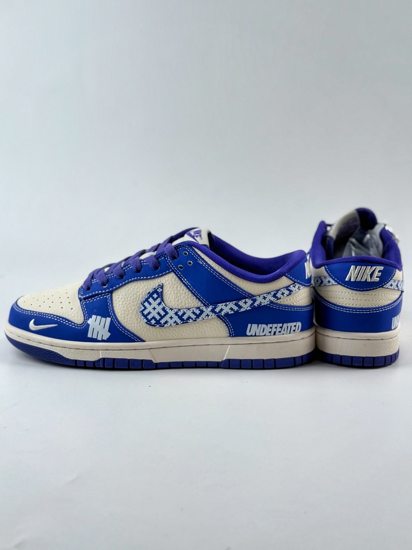 280 Nike SB Dunk Low x UNDEFEATED 蓝白小钩 KK1333-045