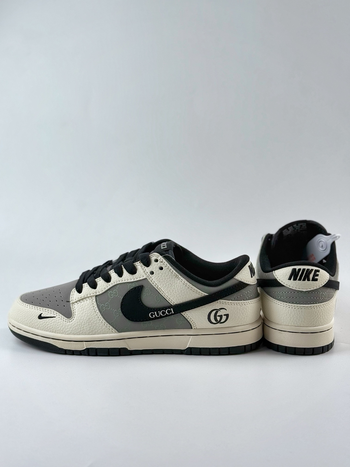 240 Nike SB Dunk Low x GUCCI 白灰黑小钩 XD1588-204