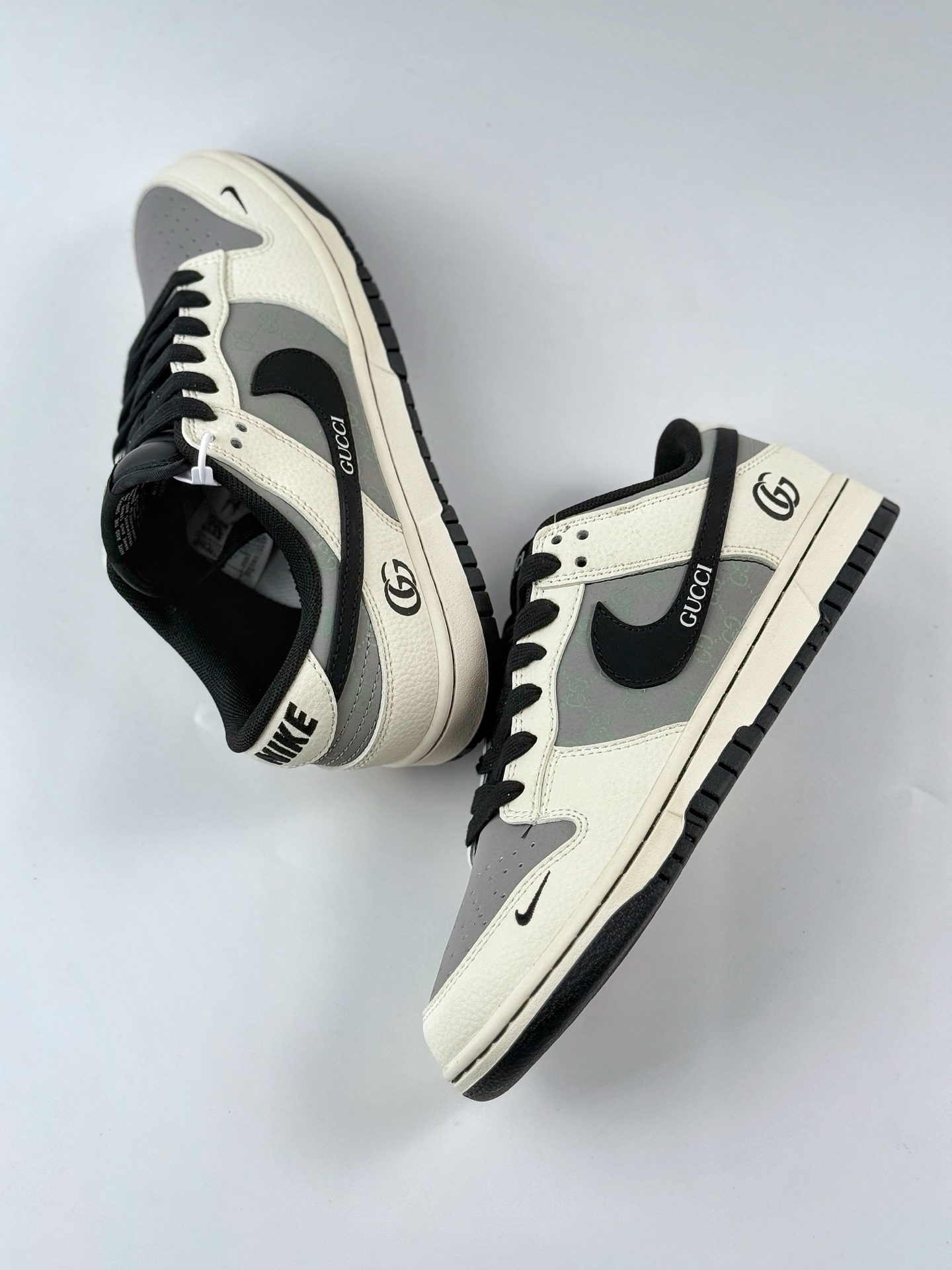 240 Nike SB Dunk Low x GUCCI 白灰黑小钩 XD1588-204