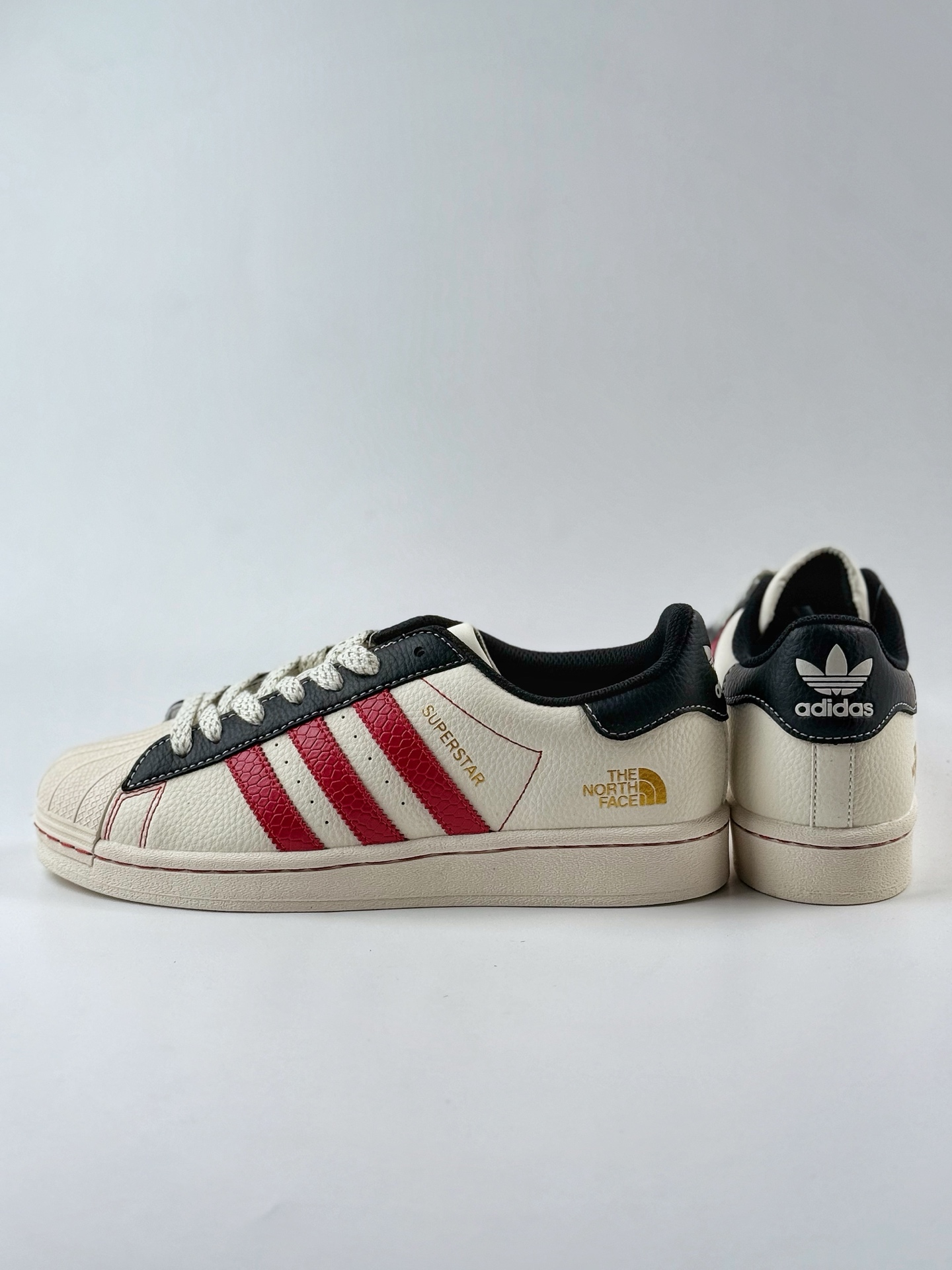 220 AD Originals Superstar x The North Face 白红黑满天星 BZ2529