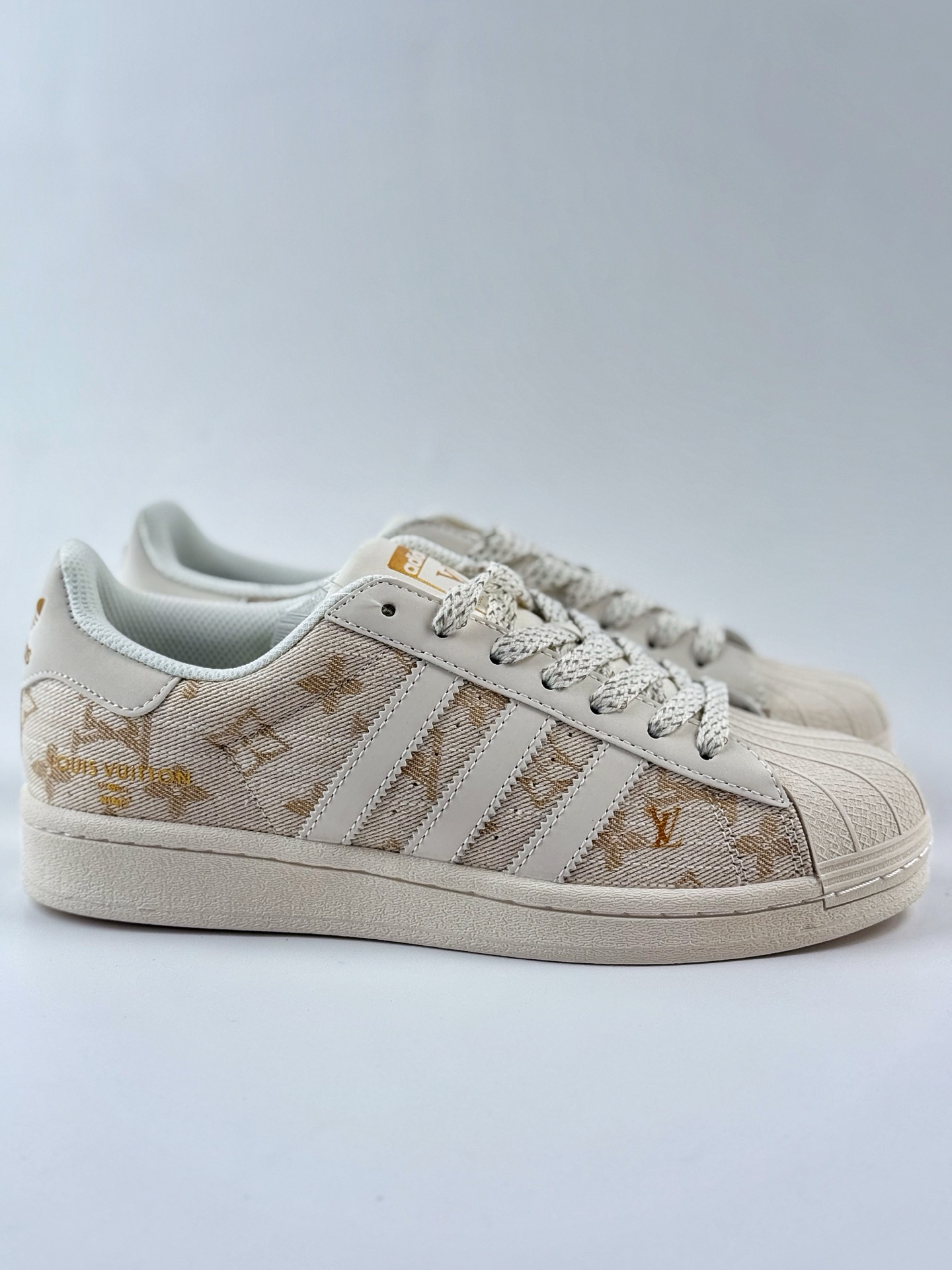 220 AD Originals Superstar x Louis Vuitton 白金满天星 SD6809CC