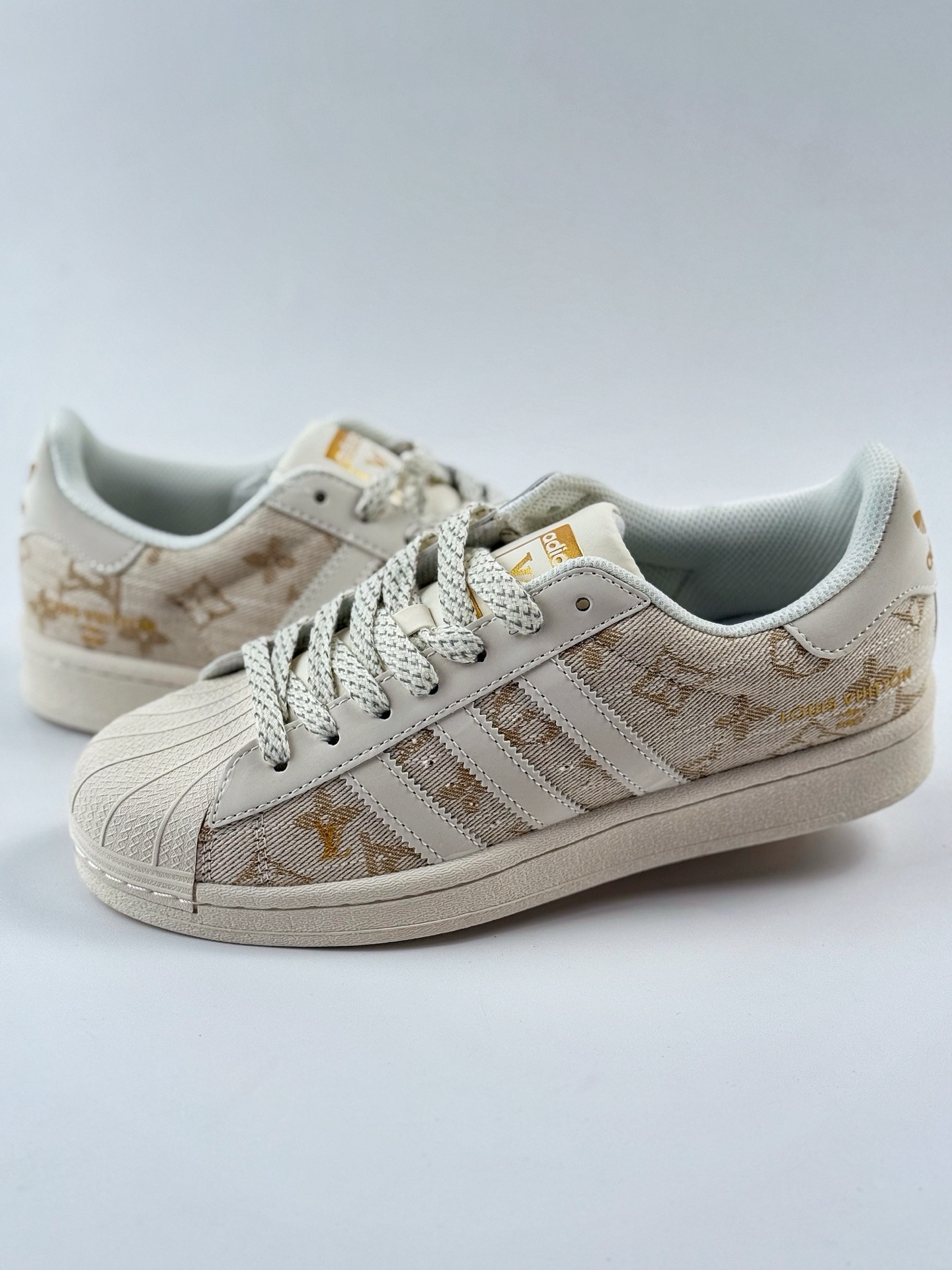 220 AD Originals Superstar x Louis Vuitton 白金满天星 SD6809CC
