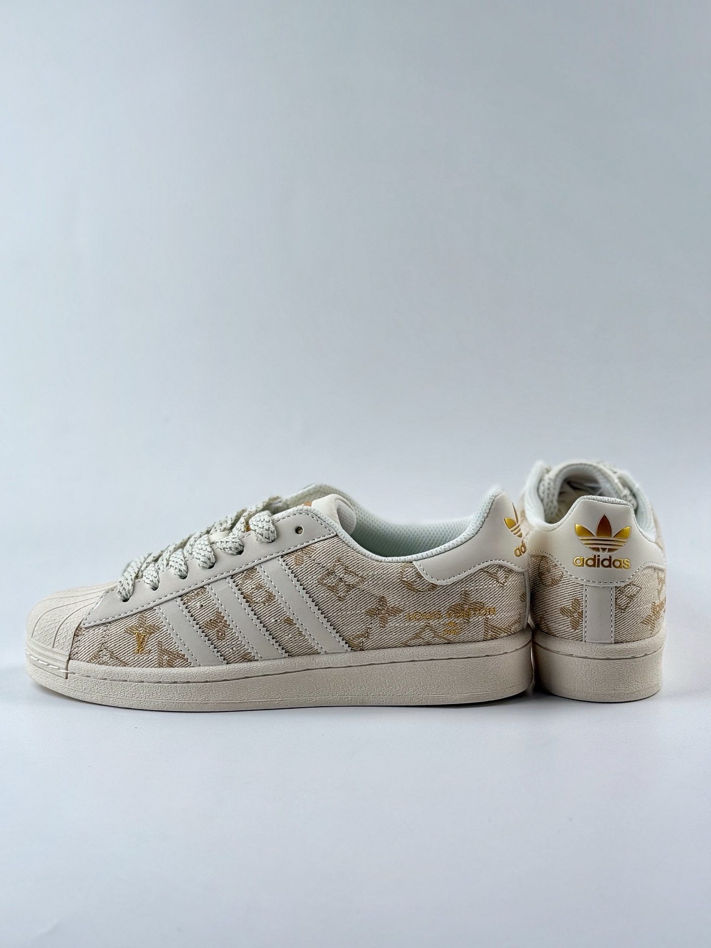 220 AD Originals Superstar x Louis Vuitton 白金满天星 SD6809CC