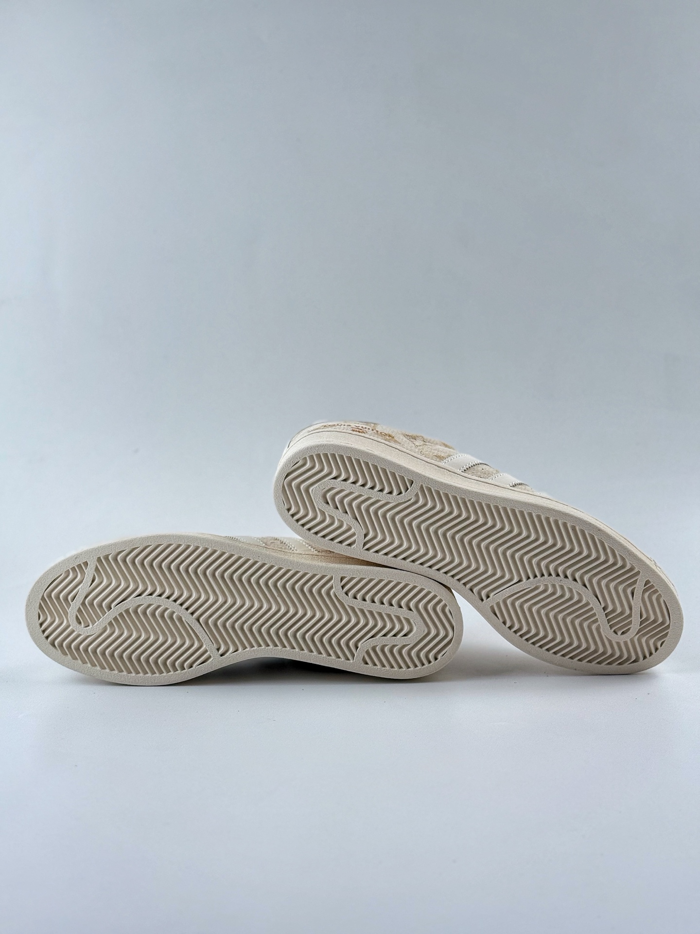 220 AD Originals Superstar x Louis Vuitton 白金满天星 SD6809CC