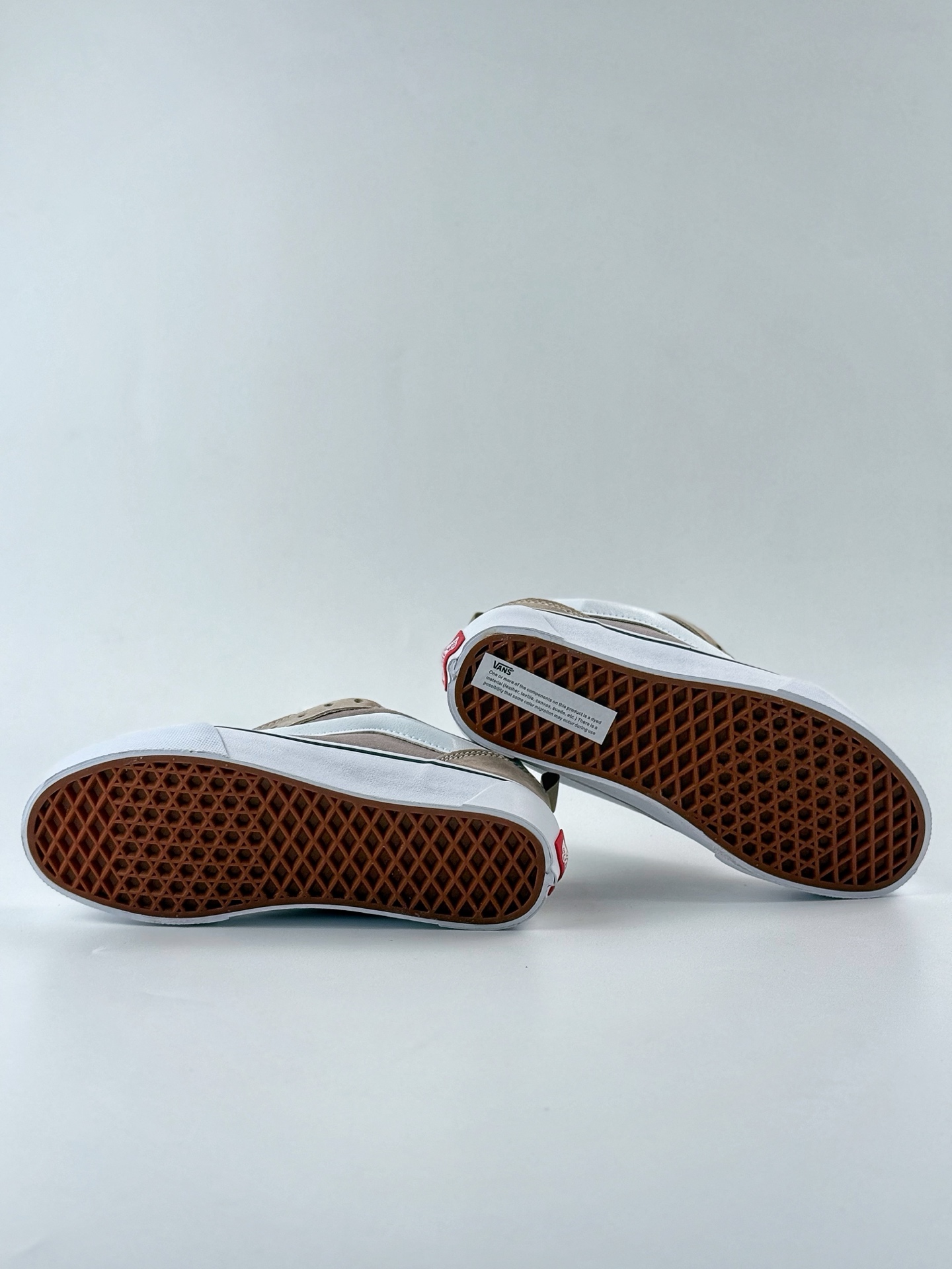 130 Vans Knu Skool 浅棕白 肥胖版立体大Logo 加厚鞋舌 低帮复古休闲硫化面包鞋