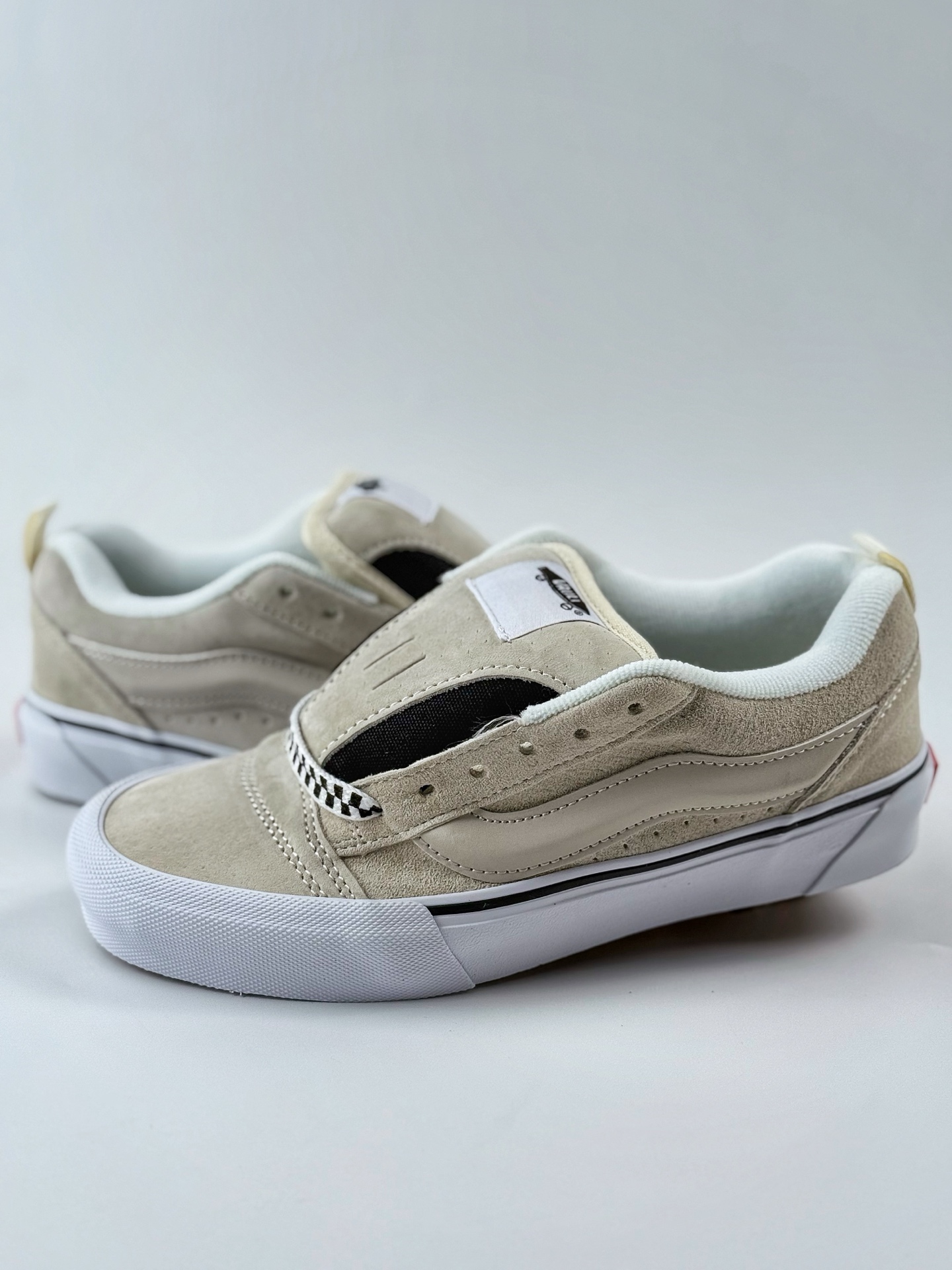 130 Vans Knu Skool 米白黑 低帮复古休闲硫化面包鞋