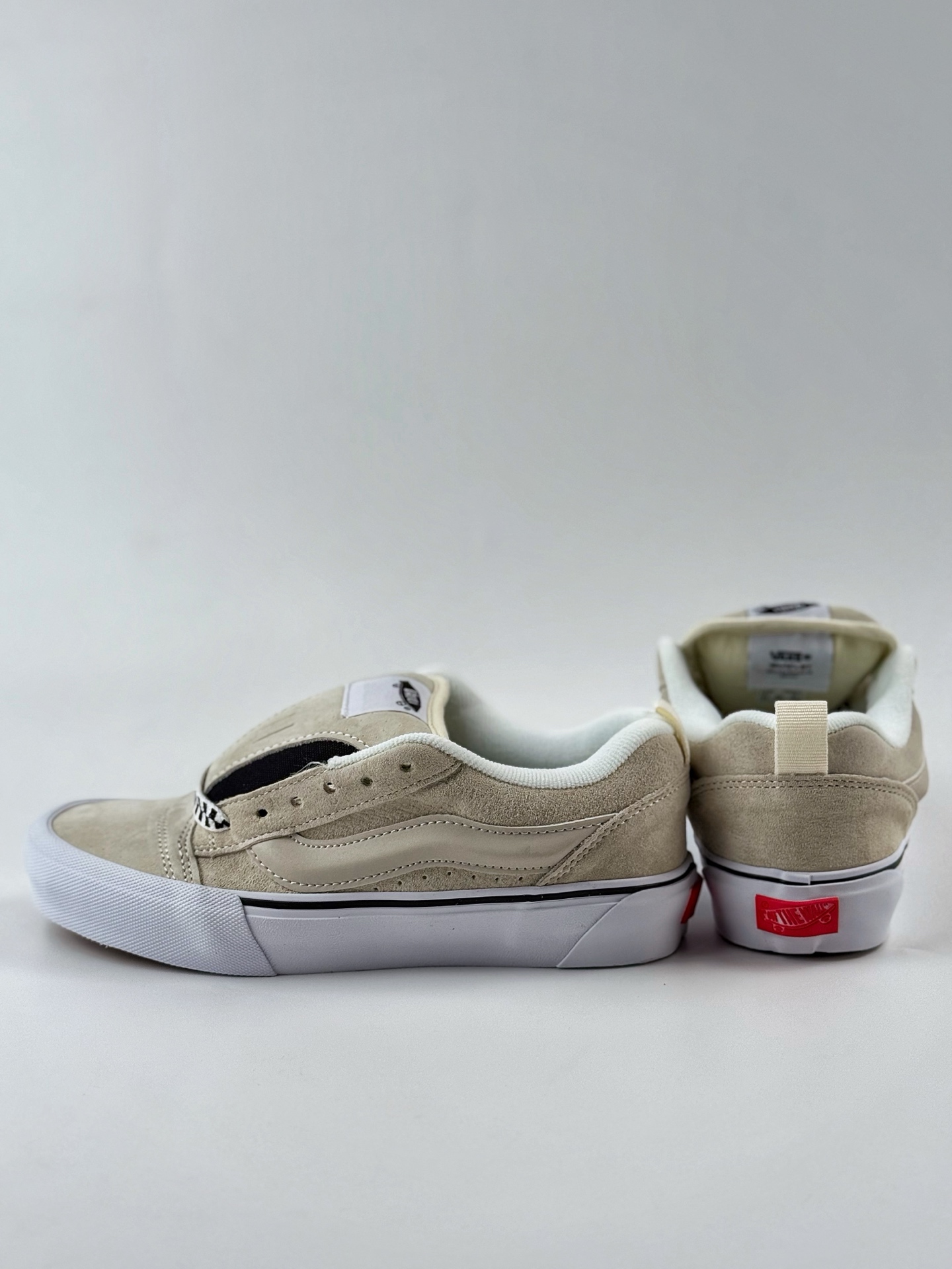 130 Vans Knu Skool 米白黑 低帮复古休闲硫化面包鞋