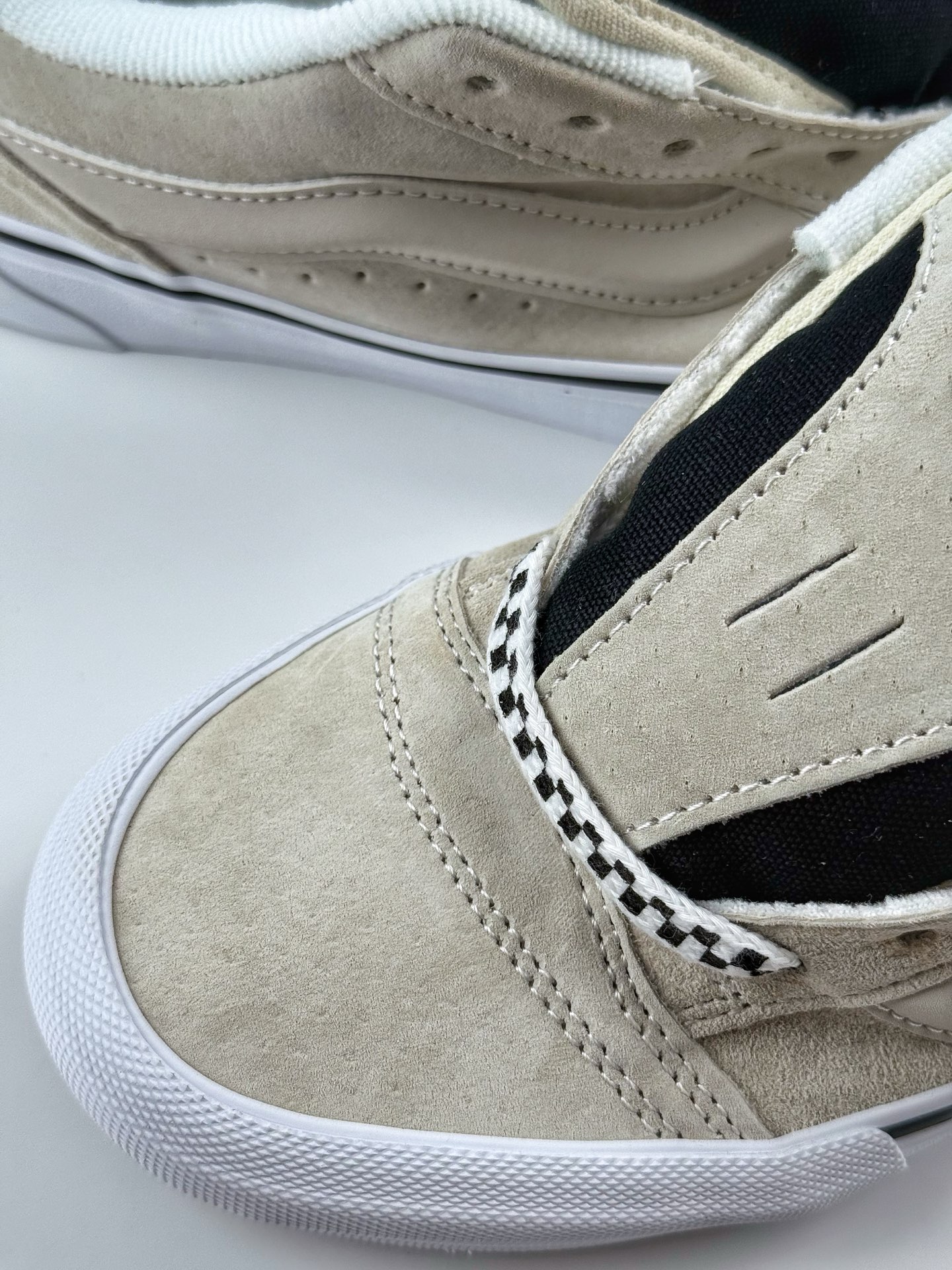 130 Vans Knu Skool 米白黑 低帮复古休闲硫化面包鞋