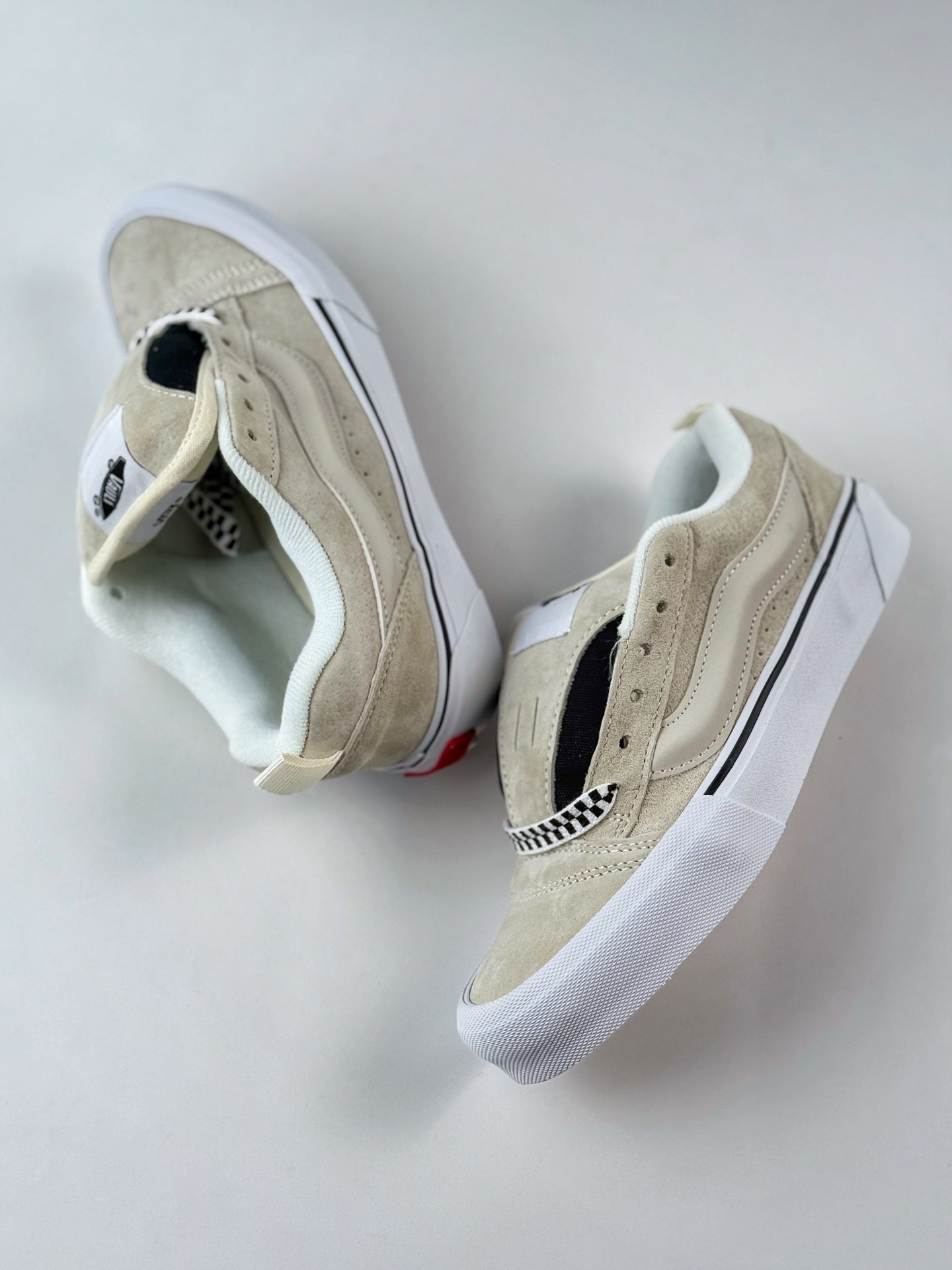130 Vans Knu Skool 米白黑 低帮复古休闲硫化面包鞋