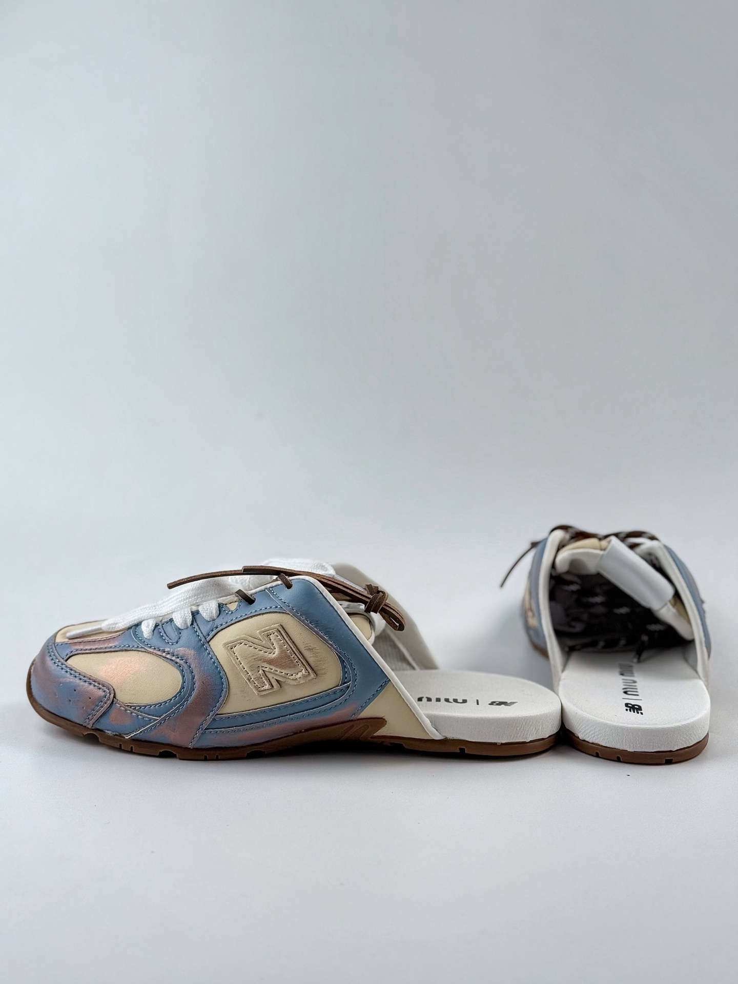 210 New Balance x Miumiu 缪缪联名 24s联名款运动鞋