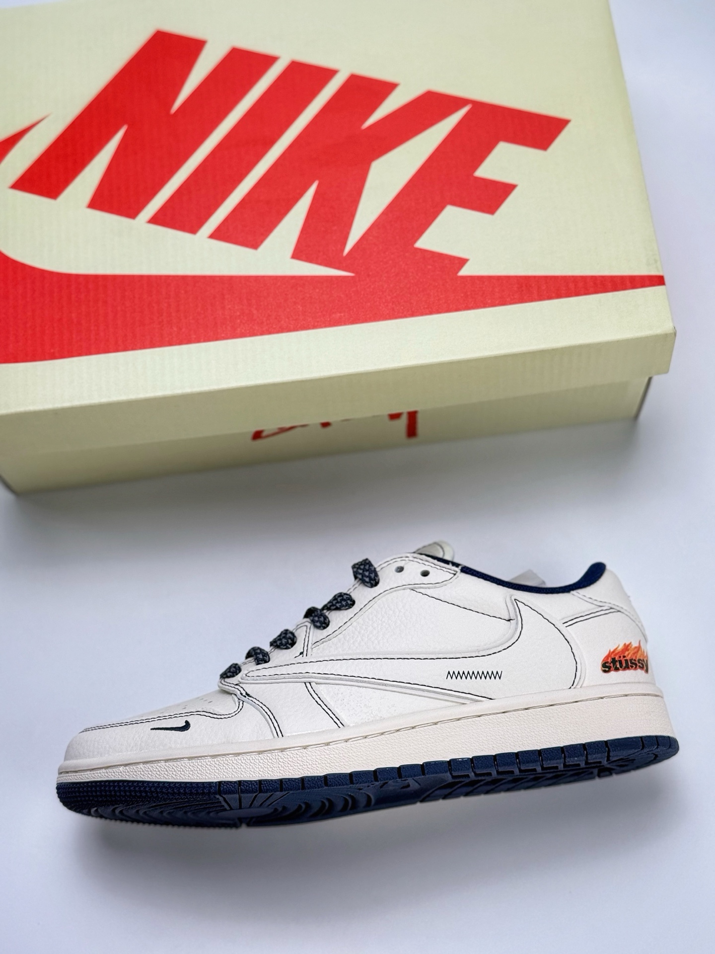 280 Travis Scott x Nike Air Jordan 1 Low x Stussy Air Jordan 1 Low 反转白蓝小钩满天星倒钩 ZH2598-230