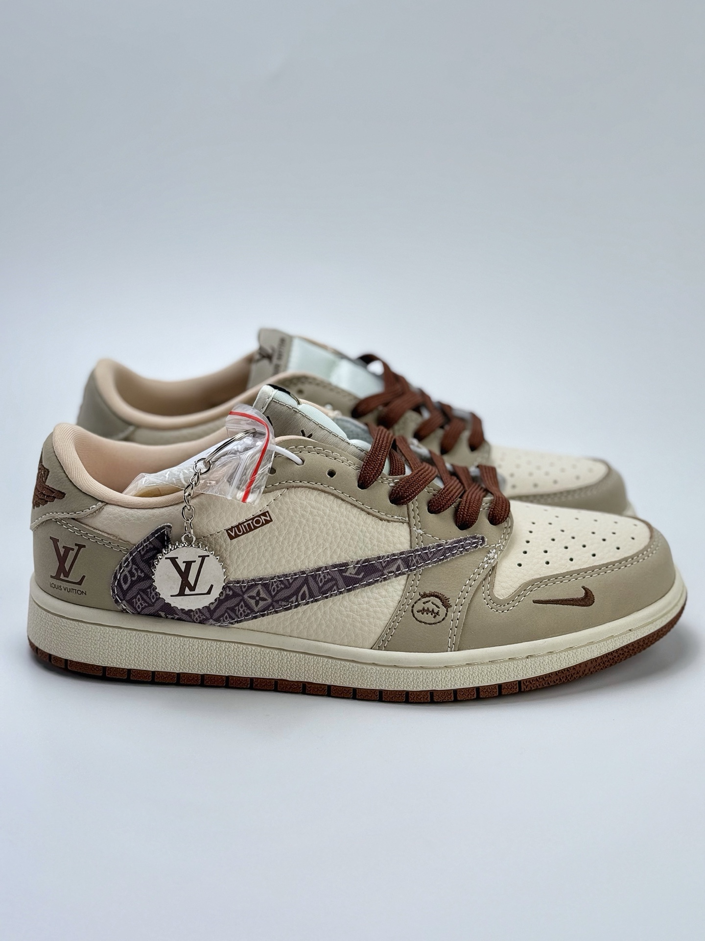 280 Travis Scott x Nike Air Jordan 1 Low x Louis Vuitton Air Jordan 1 Low 反转米白棕小钩倒钩 XS2024-060