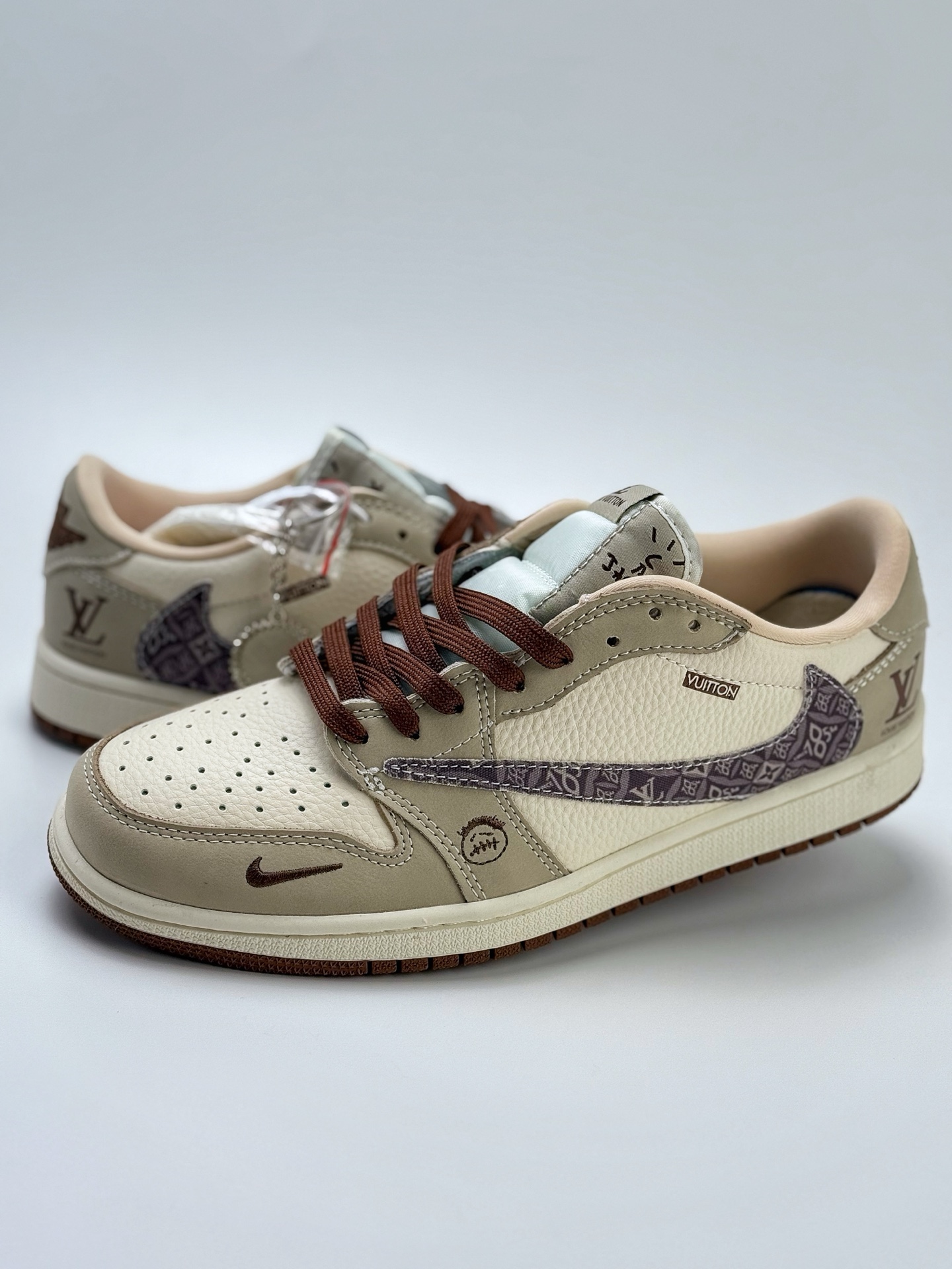 280 Travis Scott x Nike Air Jordan 1 Low x Louis Vuitton Air Jordan 1 Low 反转米白棕小钩倒钩 XS2024-060