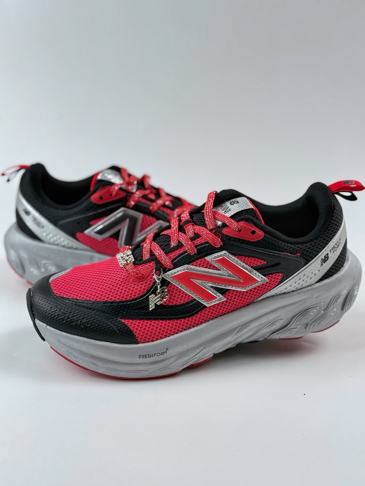 220 New Balance NB Fresh Foam Evoz 舒适耐磨低帮跑步鞋 UTRNGN