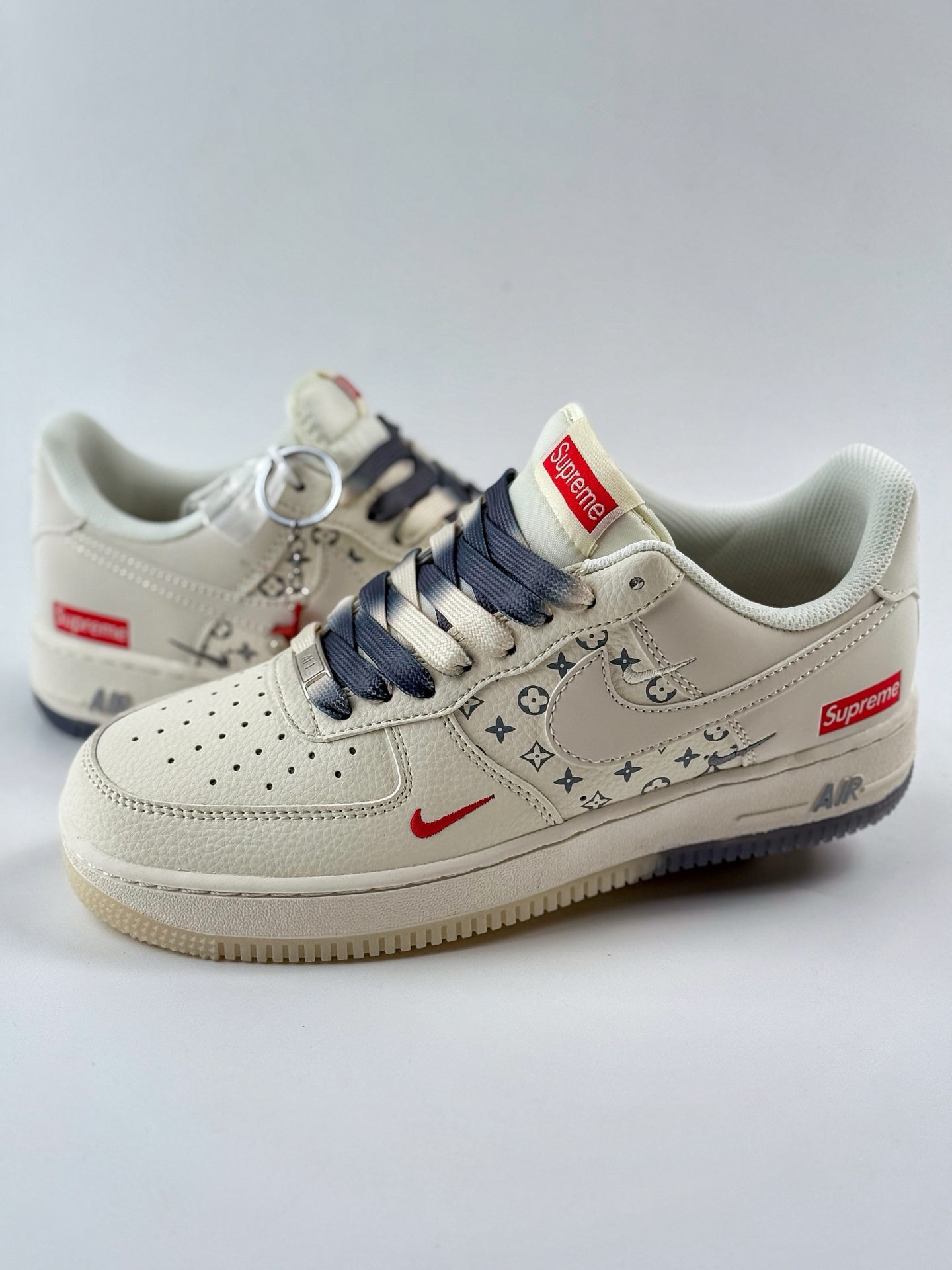 260 Nike Air Force 1 Low 07 x Supreme 白灰红三小钩 HH7518-077