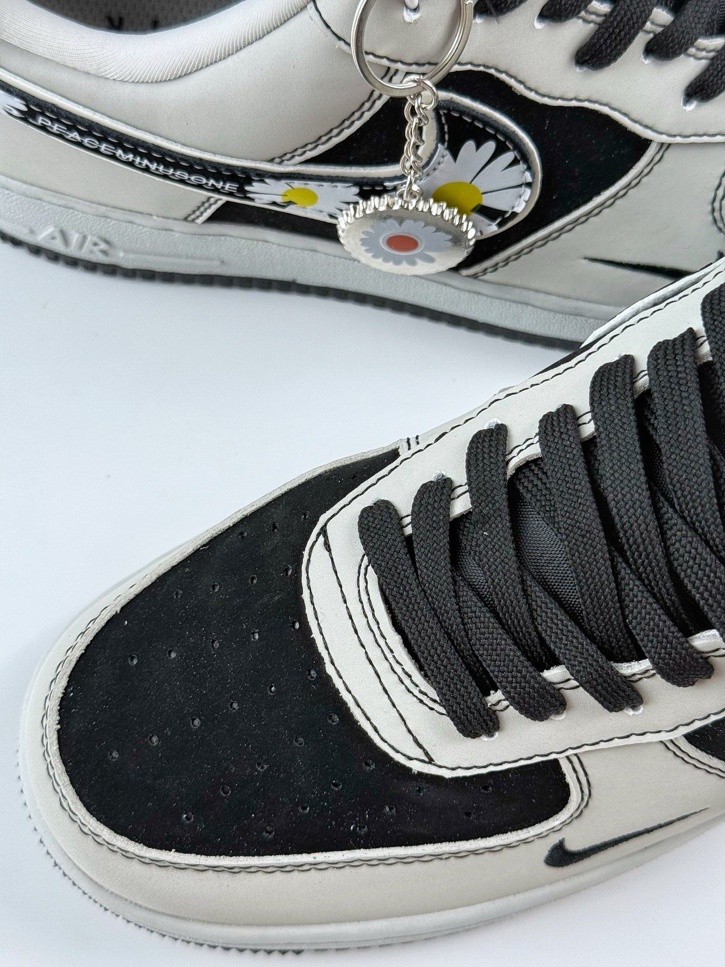 260 Nike Air Force 1 Low 07 x Peaceminusone 雏菊灰黑小钩 DF0188-055