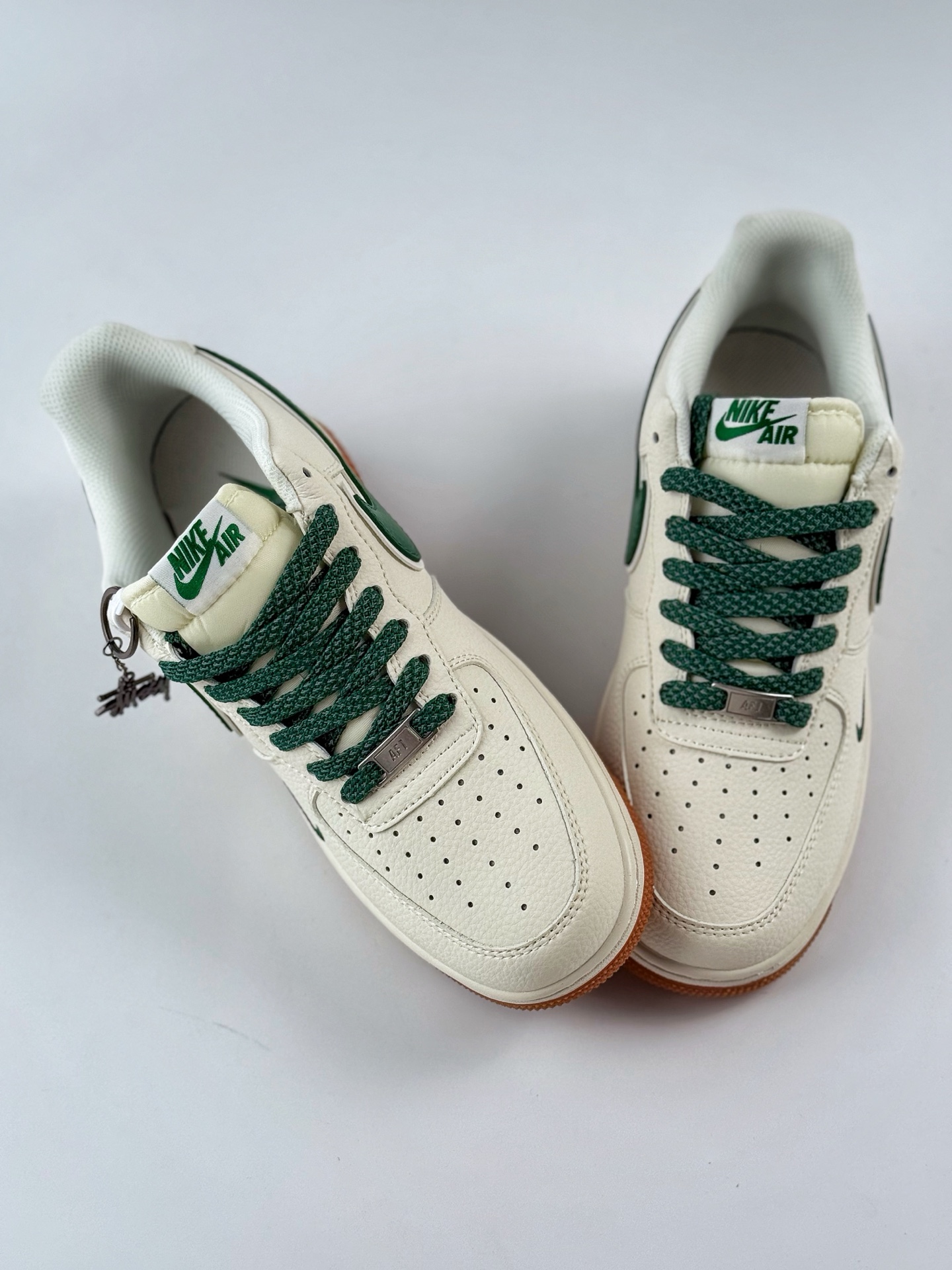 260 Nike Air Force 1 Low 07 x Stussy 白绿小钩满天星 XX3168-138