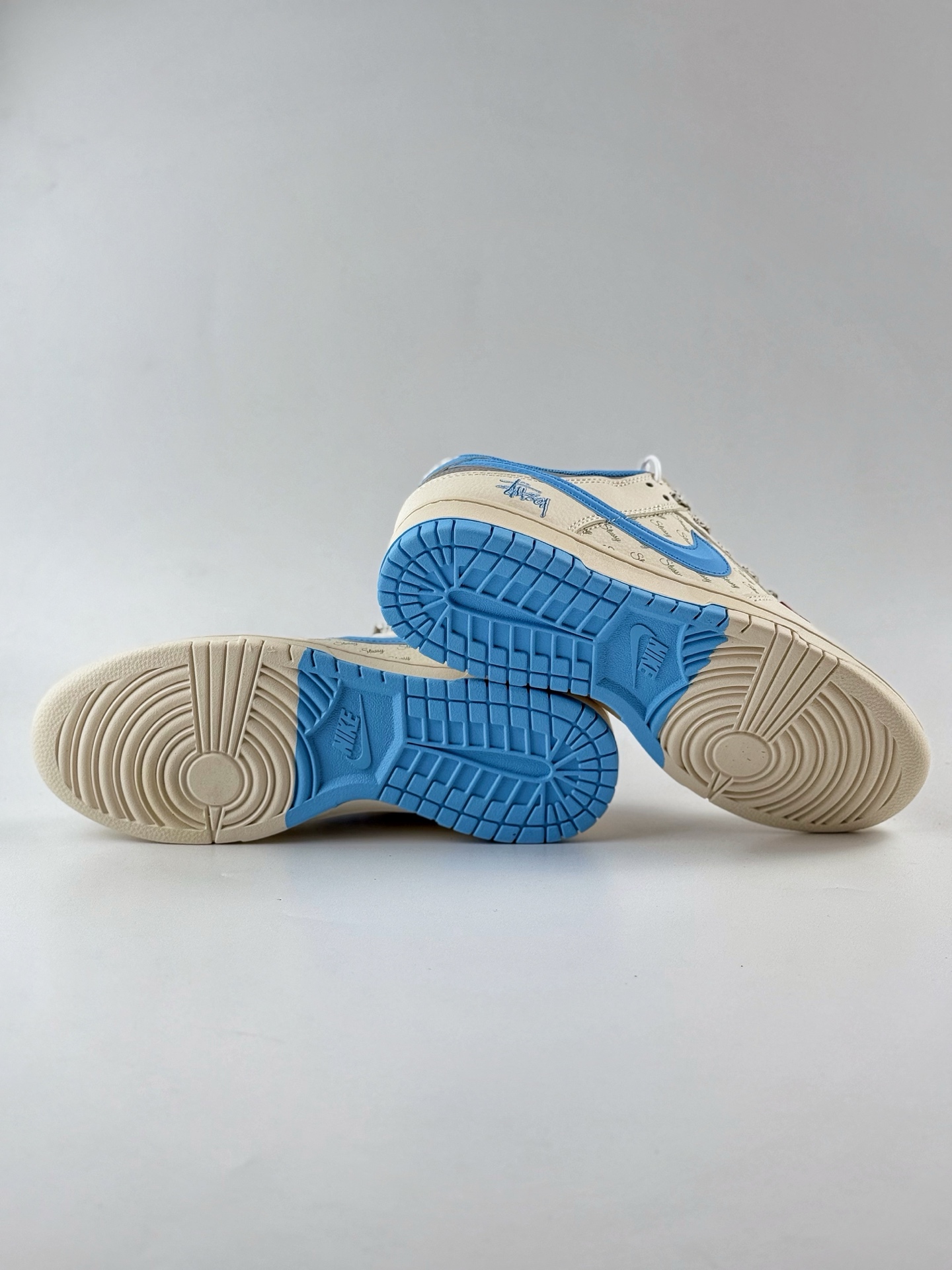 280 Nike SB Dunk Low x Stussy 白蓝小钩满天星 XS6089-539