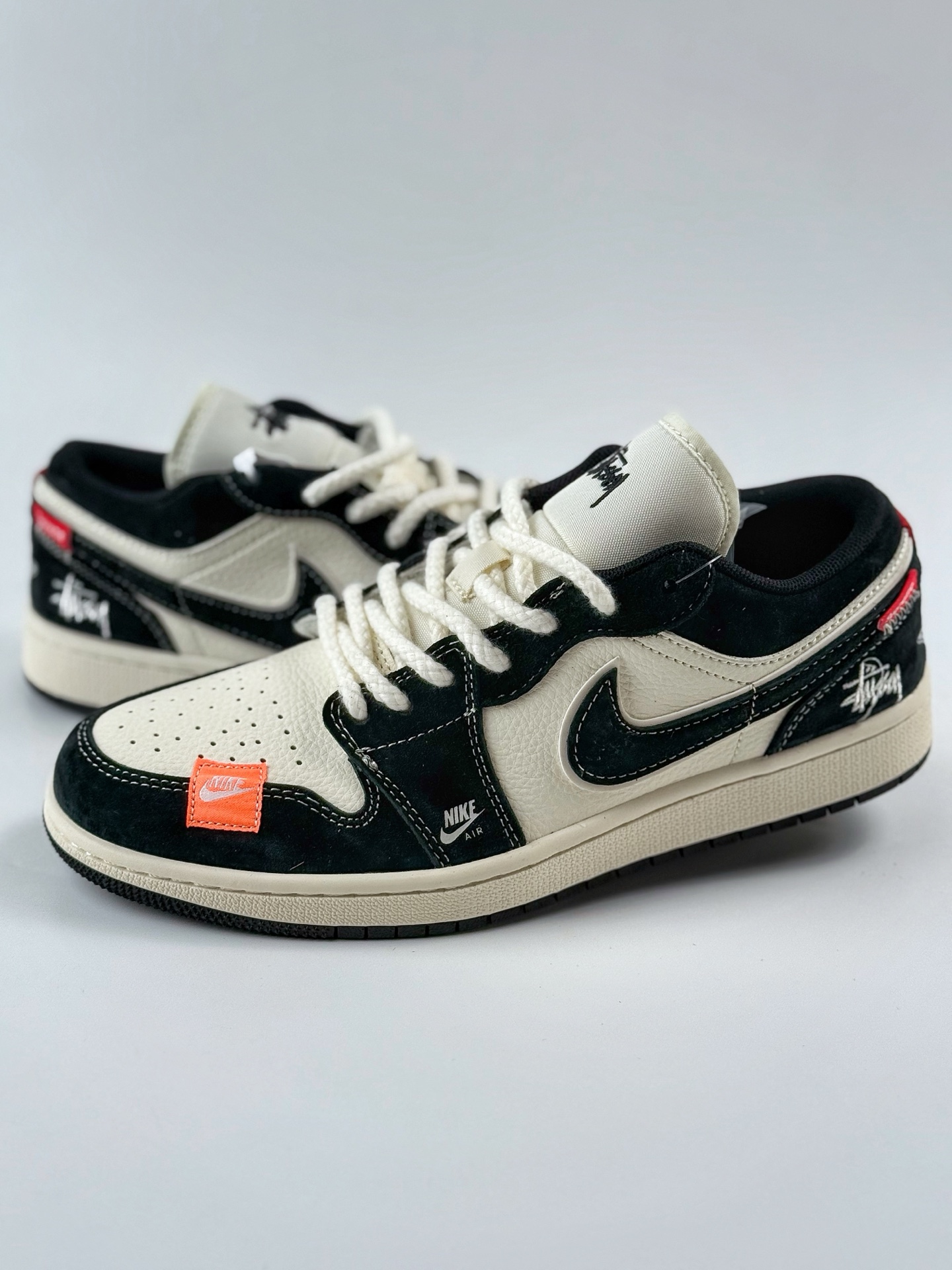 280 Air Jordan 1 Retro Low x Stussy 黑白布贴麻绳 YX5066-302
