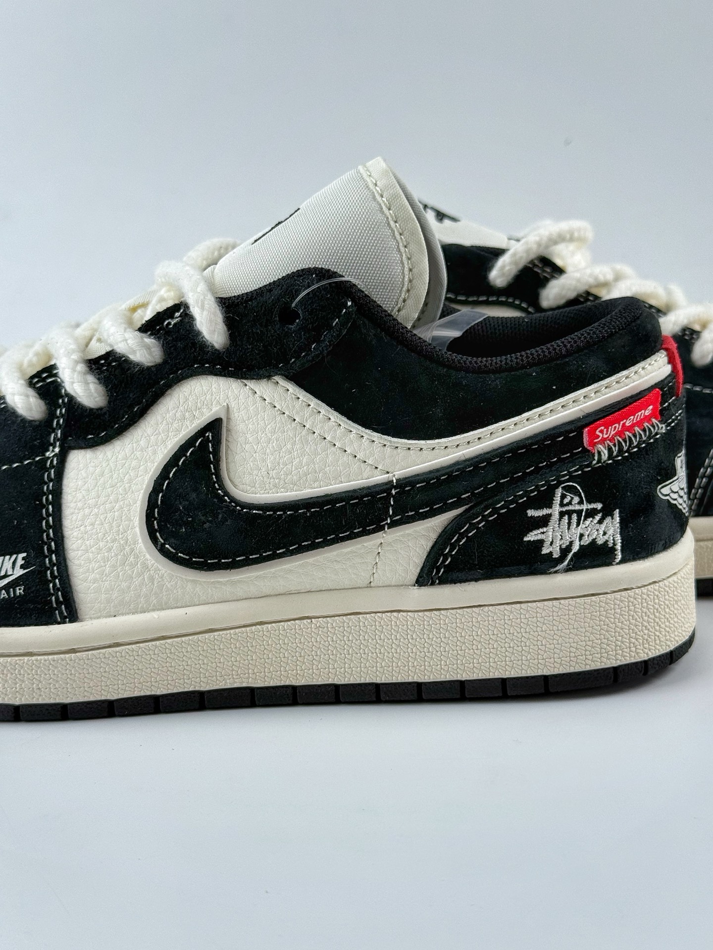 280 Air Jordan 1 Retro Low x Stussy 黑白布贴麻绳 YX5066-302