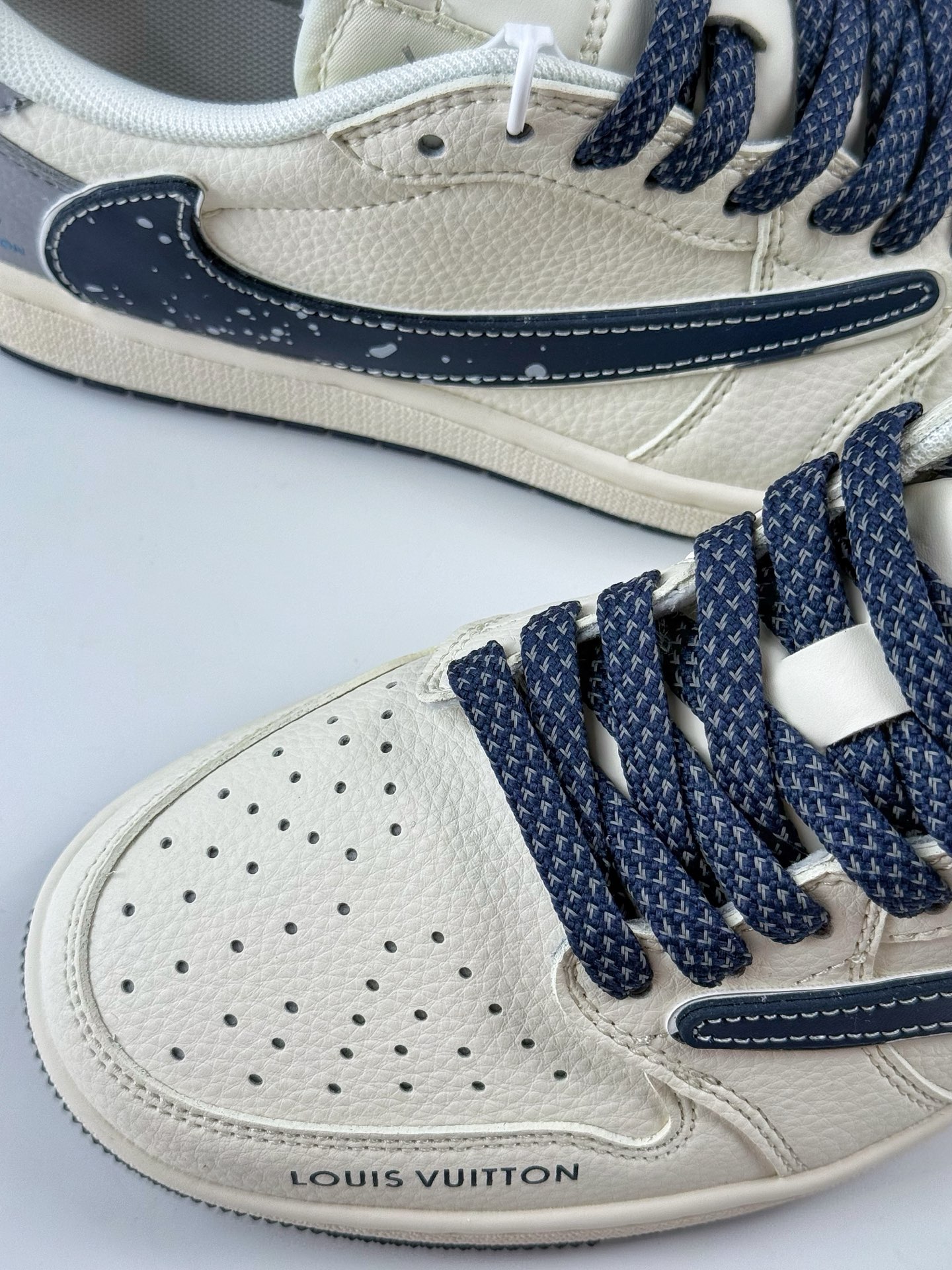 280 Travis Scott x Nike Air Jordan 1 Low x Louis Vuitton Air Jordan 1 Low 反转白灰蓝满天星倒钩 ZH2598-242