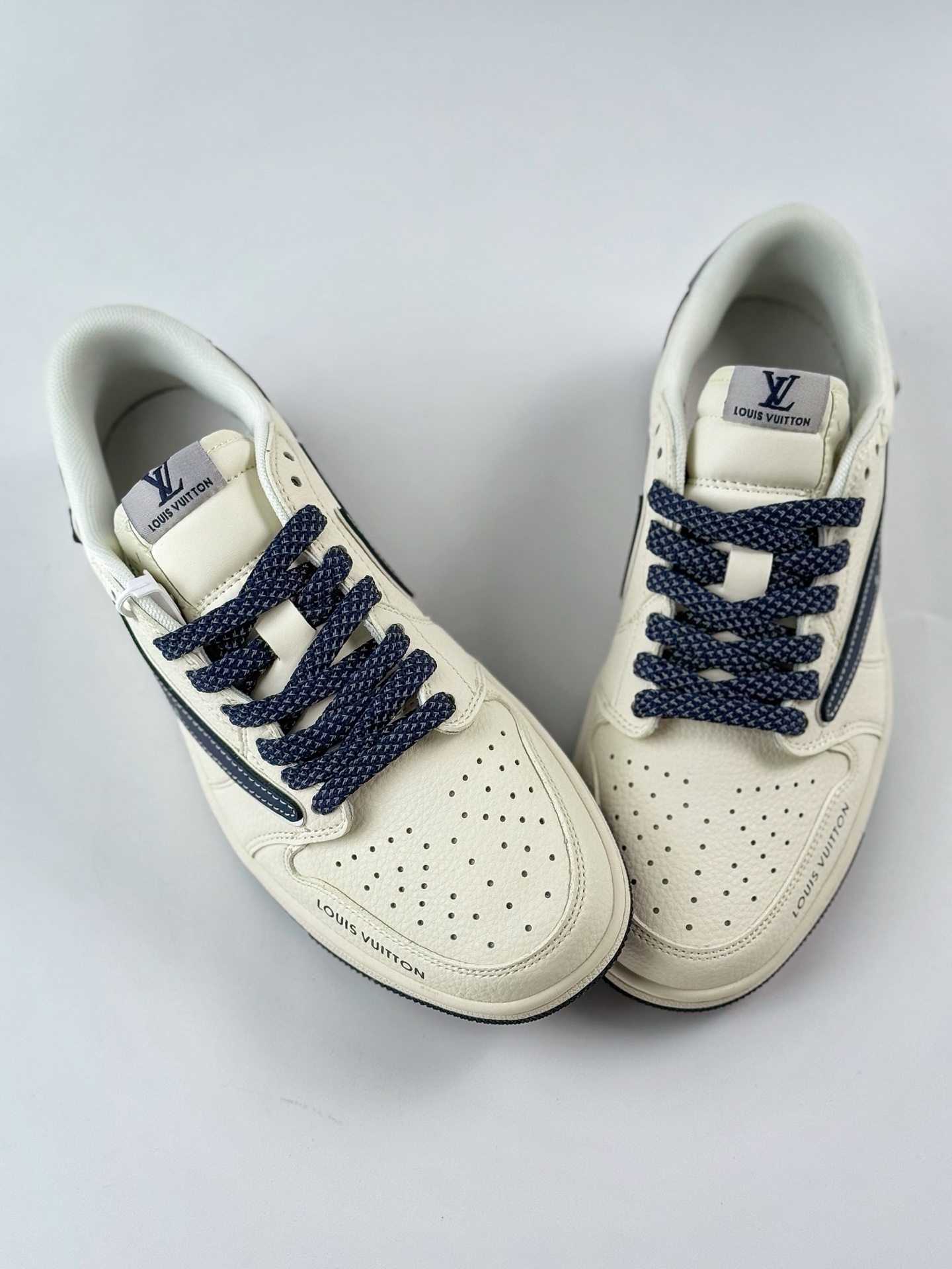 280 Travis Scott x Nike Air Jordan 1 Low x Louis Vuitton Air Jordan 1 Low 反转白灰蓝满天星倒钩 ZH2598-242