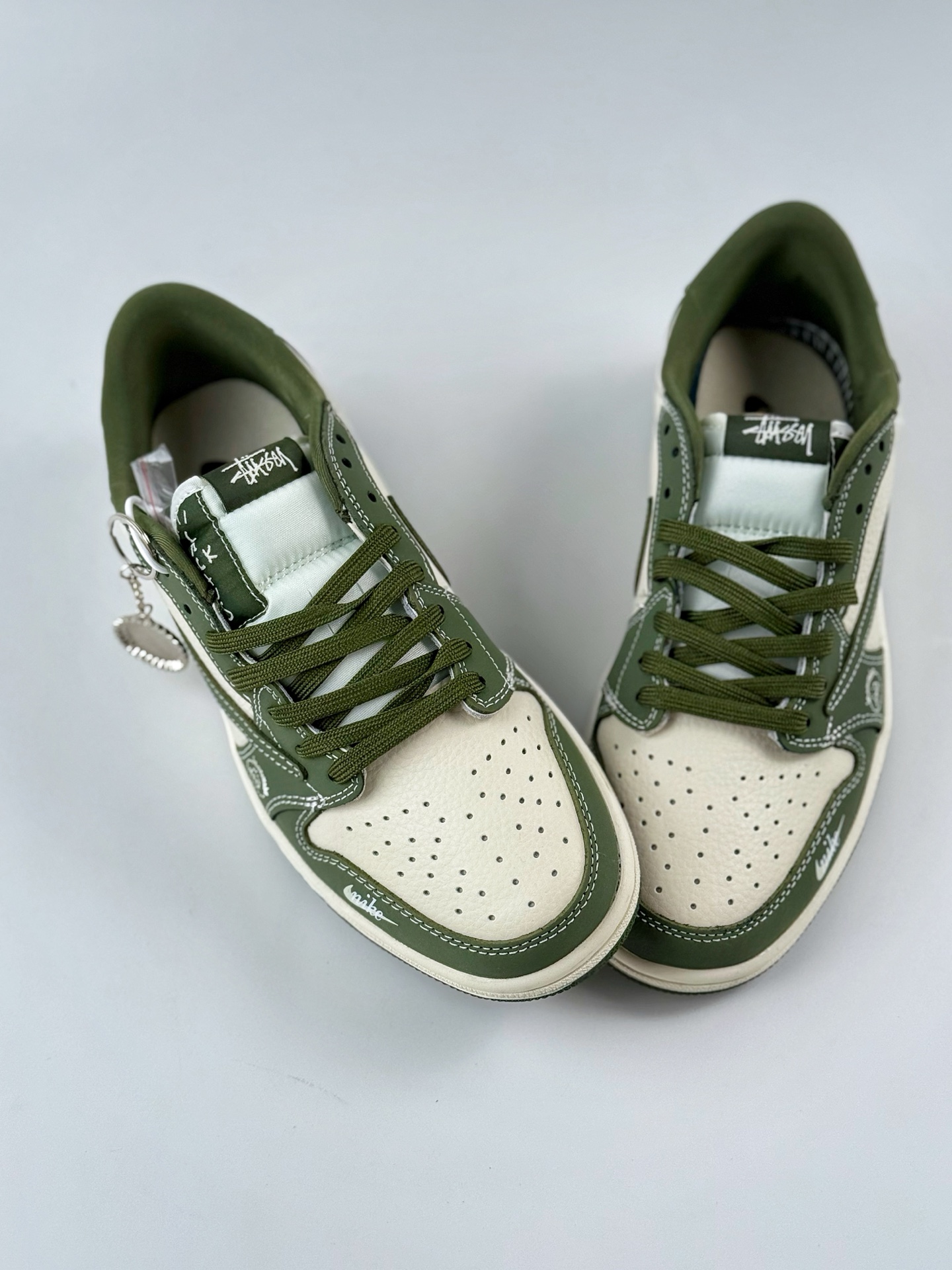 280 Travis Scott x Nike Air Jordan 1 Low x Stussy Air Jordan 1 Low 反转米绿小钩倒钩 XS2024-025