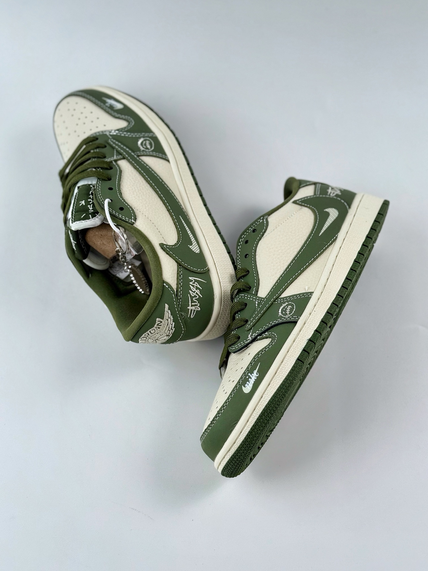 280 Travis Scott x Nike Air Jordan 1 Low x Stussy Air Jordan 1 Low 反转米绿小钩倒钩 XS2024-025