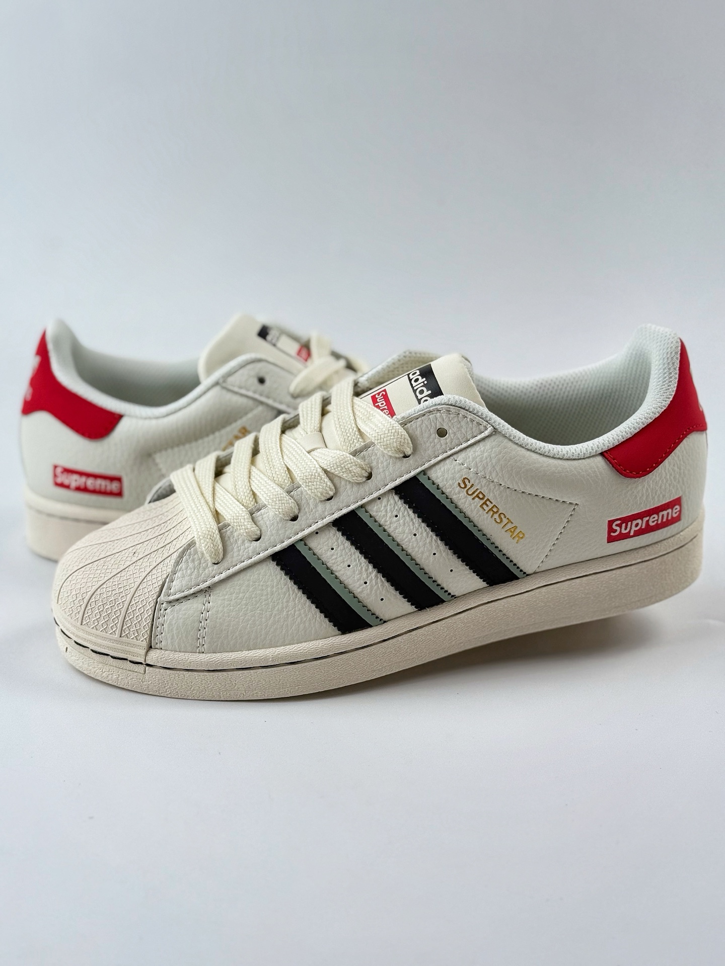 220 AD Originals Superstar x Supreme 白蓝红 JY8905