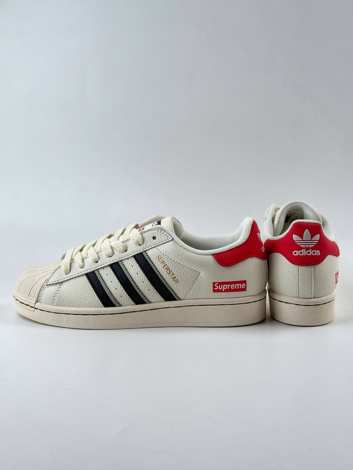 220 AD Originals Superstar x Supreme 白蓝红 JY8905