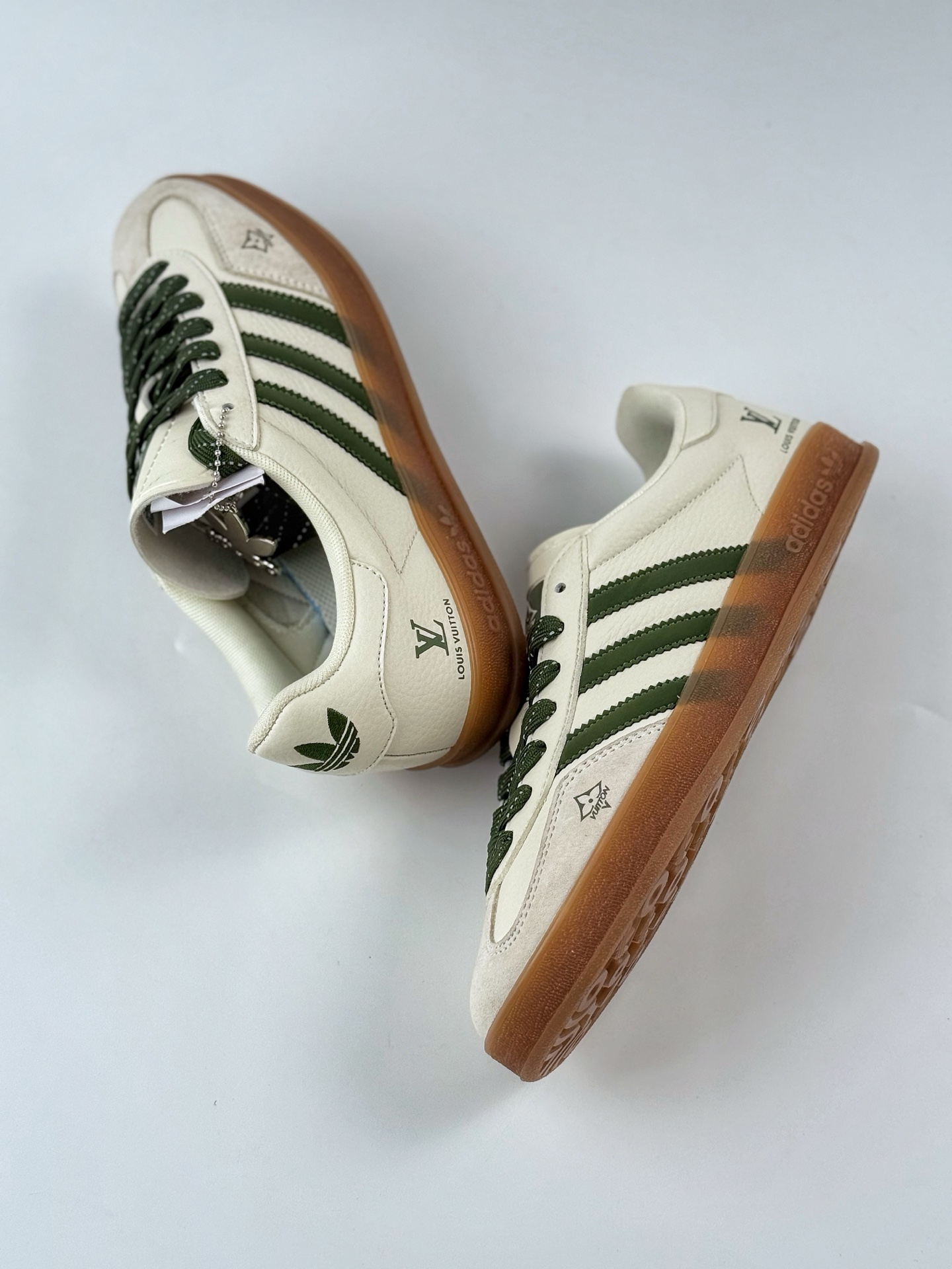 240 adidas originals Samba x Louis Vuitton 米白绿生胶满天星 DM1234-001
