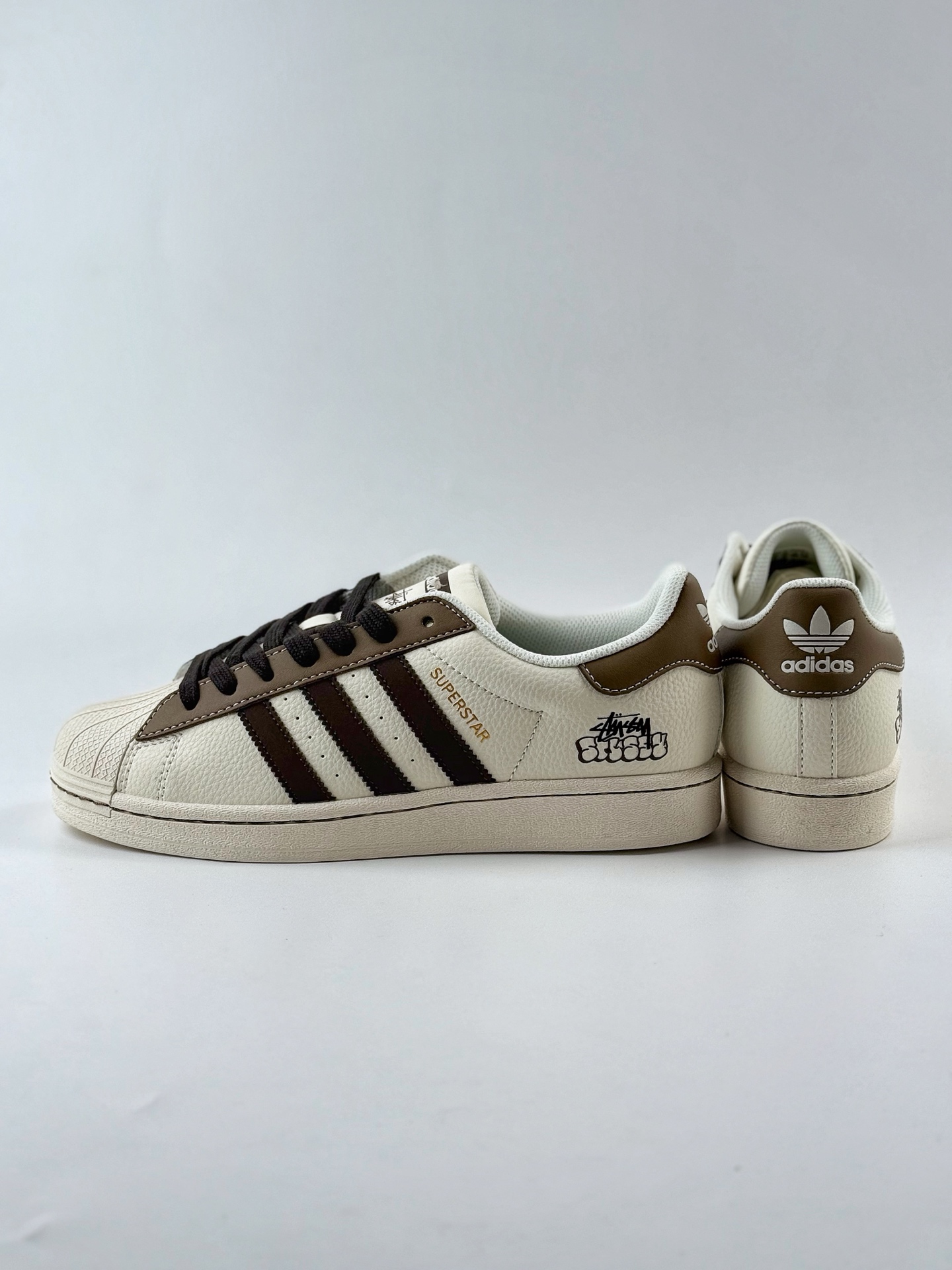 220 AD Originals Superstar x Stussy 白黑棕 HD2205