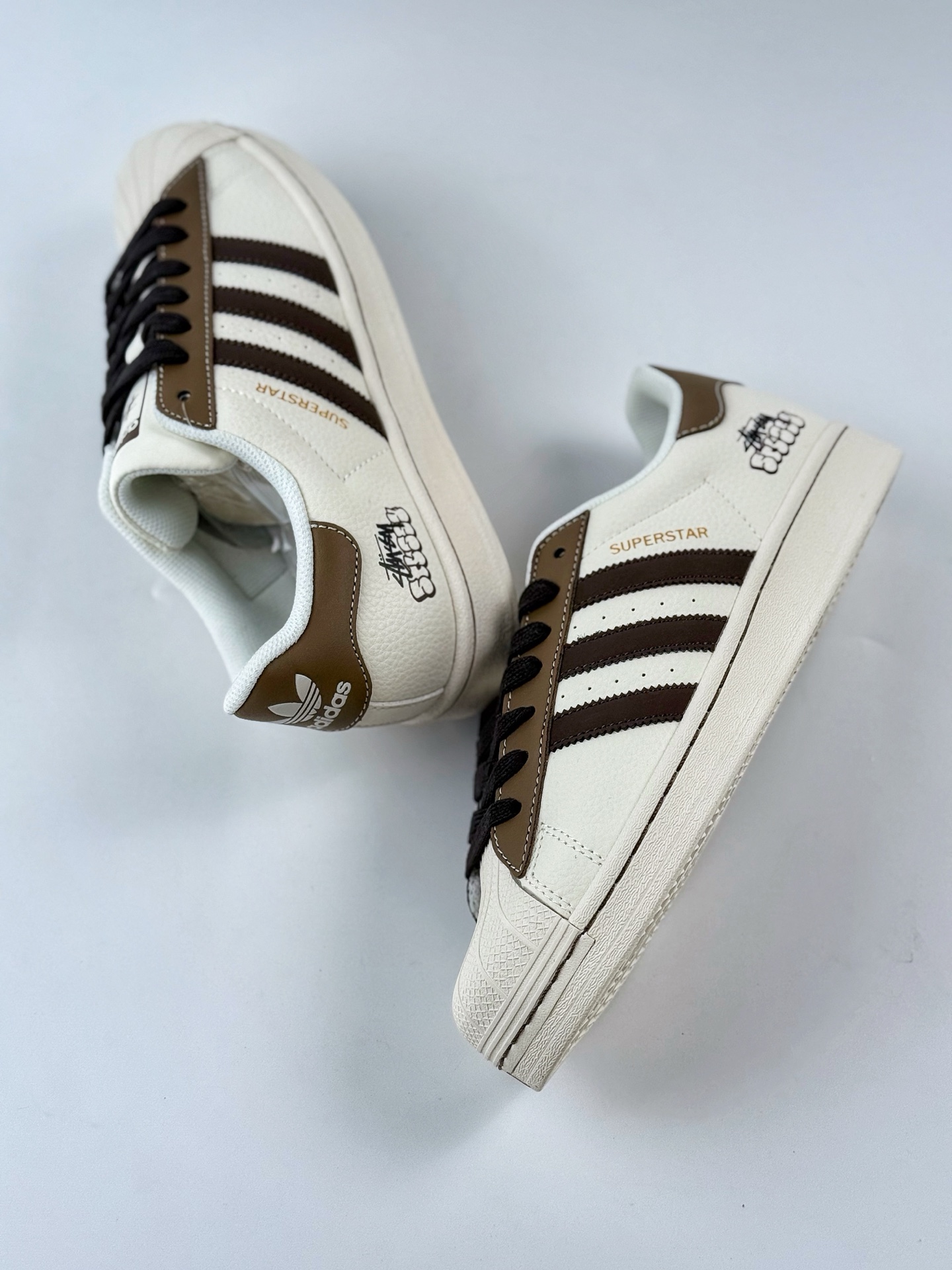 220 AD Originals Superstar x Stussy 白黑棕 HD2205